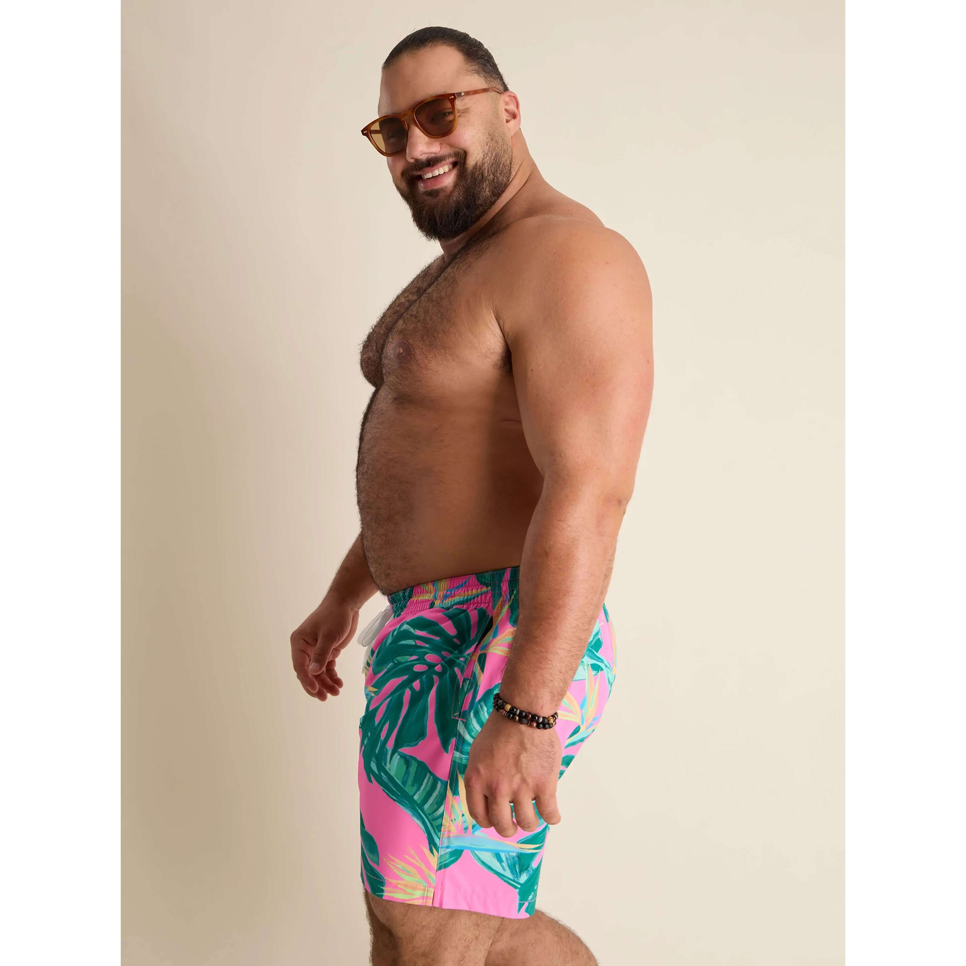 Chubbies 5.5 Inch Birds of Paradise Swim Trunks for Men - Vibrant Bright Pink Quick-Dry Beach Shorts | Perfect for Pool Parties, Summer Vacations & Tropical Getaways