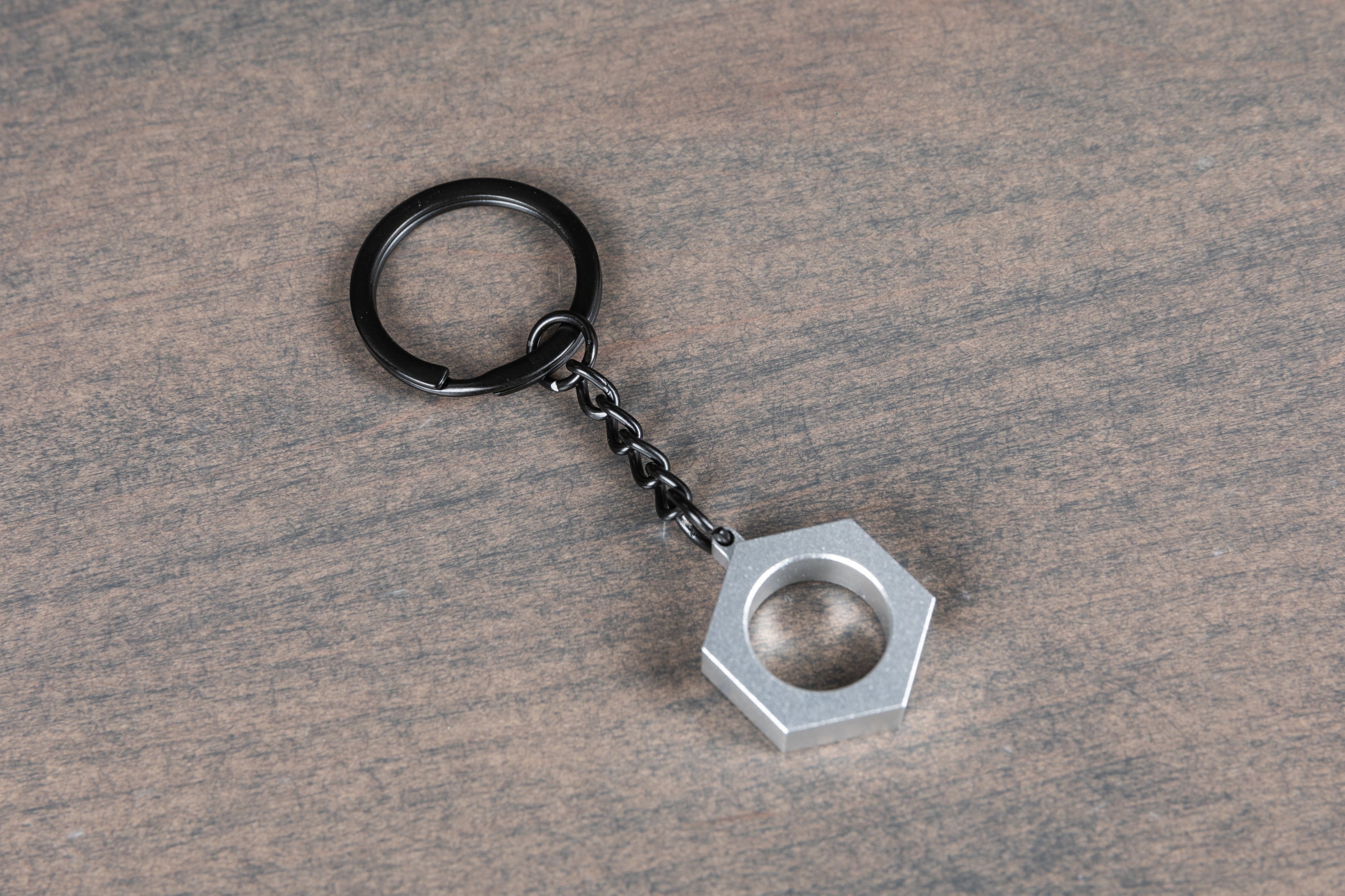 Premium Aluminum Hex Keychain - Durable & Lightweight Key Ring for Home, Office, and Outdoor Adventures