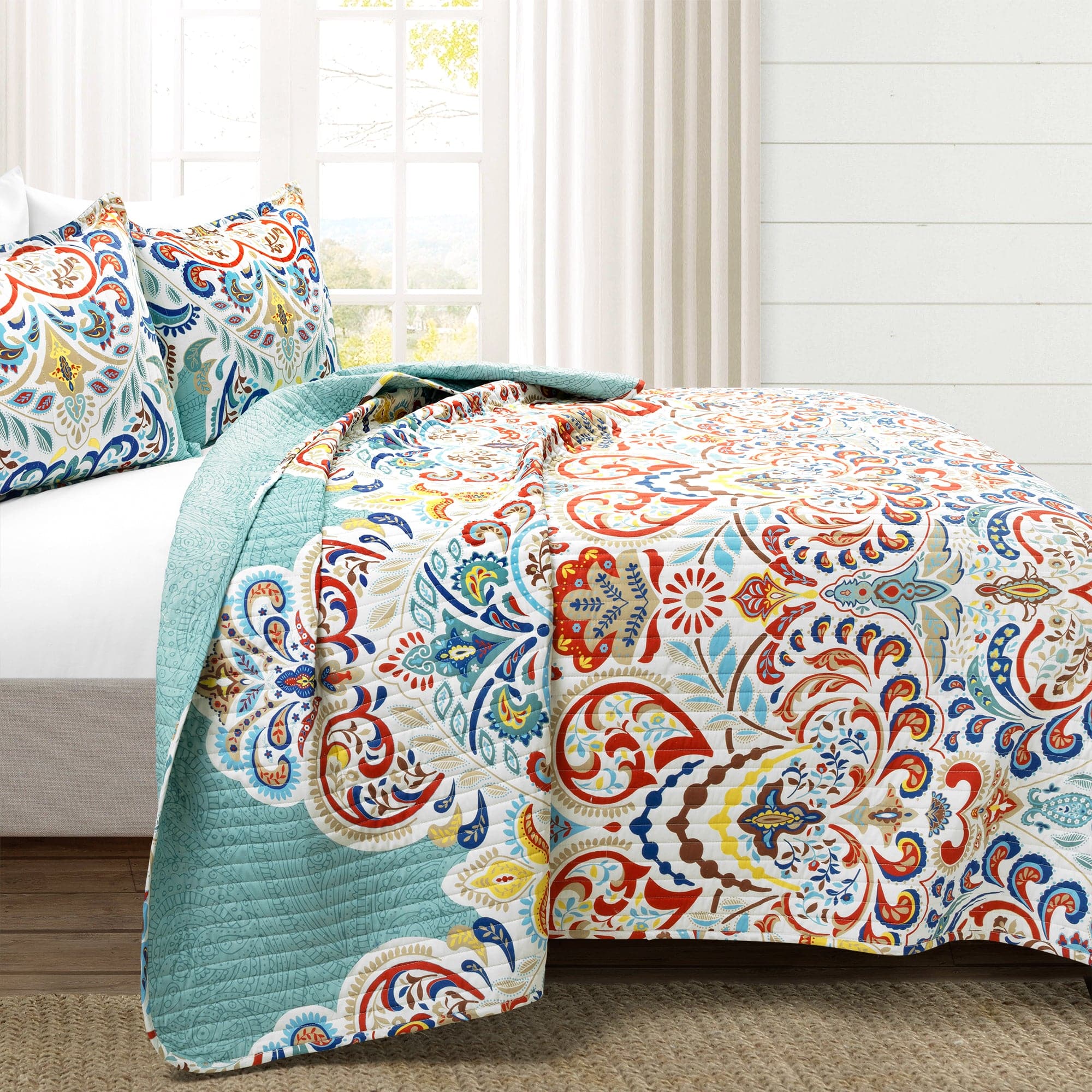 Boho Chic Quilt 3 Piece Set - Queen Size Bedspread with Matching Pillow Shams, Lightweight Cotton Coverlet for Bohemian Style Bedroom Decor - Perfect for Master Bedroom, Guest Room & Dorm Room