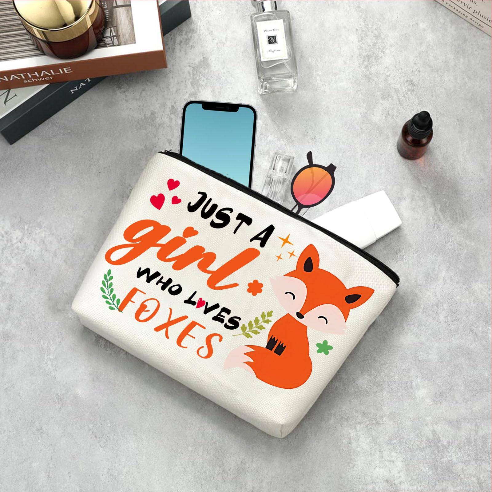 Fox Makeup Bag for Women - Cute Easter, Birthday & Christmas Gift for Fox Lovers, Bestie, Sister or Niece - Animal Themed Cosmetic Pouch for Travel & Daily Use