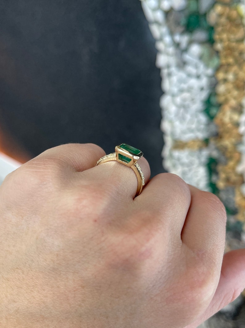 3.22tcw 14K Gold Square Emerald Bezel Set Asscher Cut Diamond Accent Solitaire Ring for Women - Perfect for Engagement, Wedding, Anniversary & Special Occasions