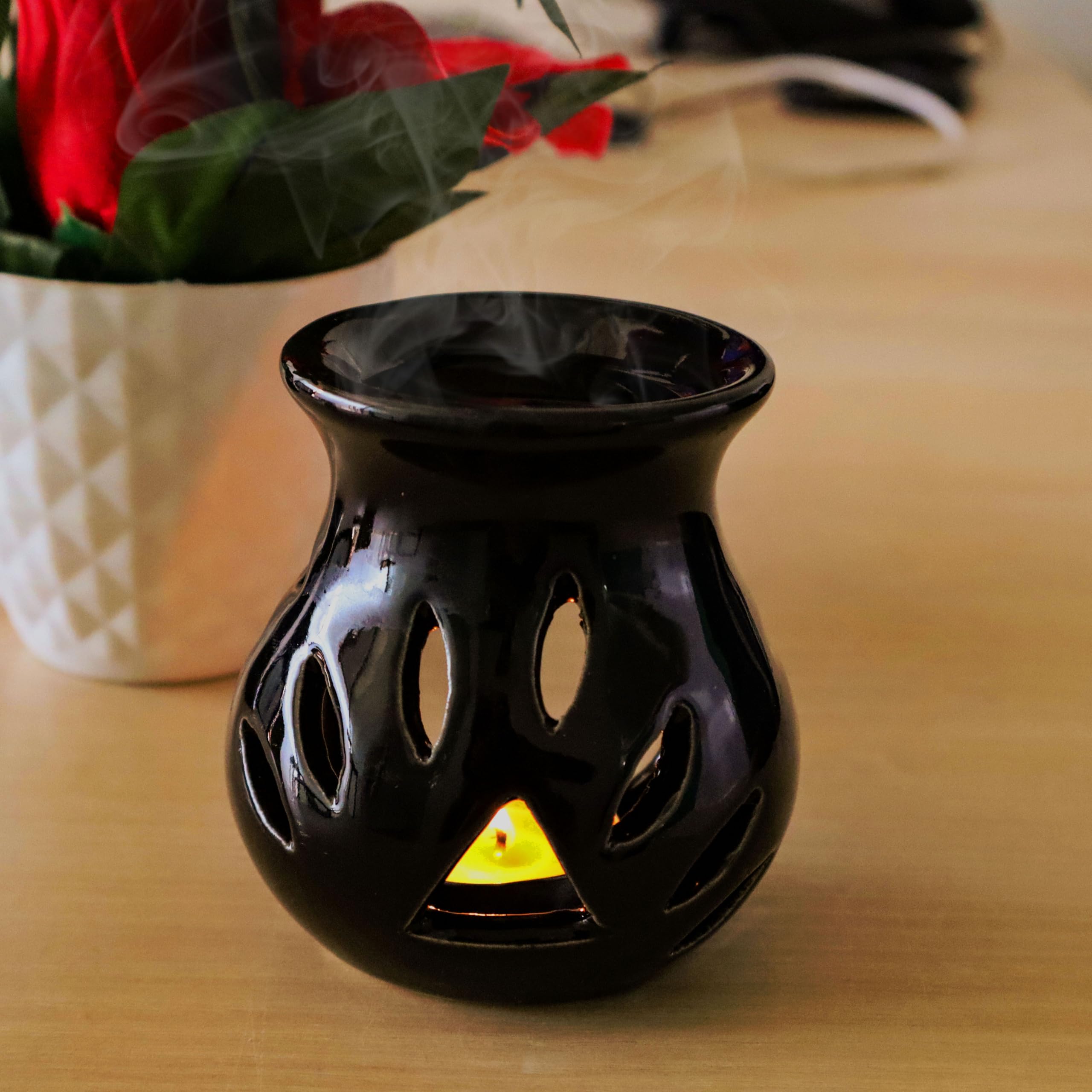 Pure Source India Ceramic Clay Candle Operated Aroma Diffuser - Black 9cm Essential Oil Burner for Home, Yoga, Spa & Meditation Relaxation