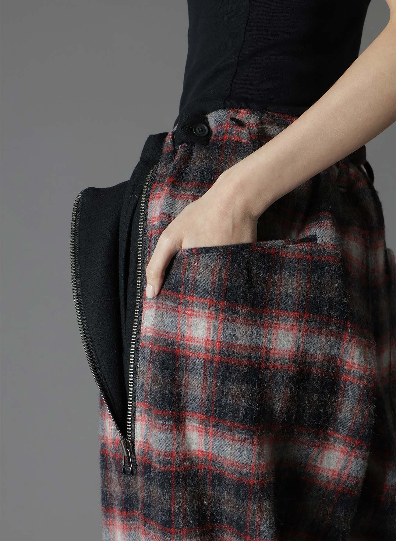 Checked Shaggy Wool Zipper Pocket Pants for Men & Women - Cozy Winter Lounge Pants for Home, Office & Travel