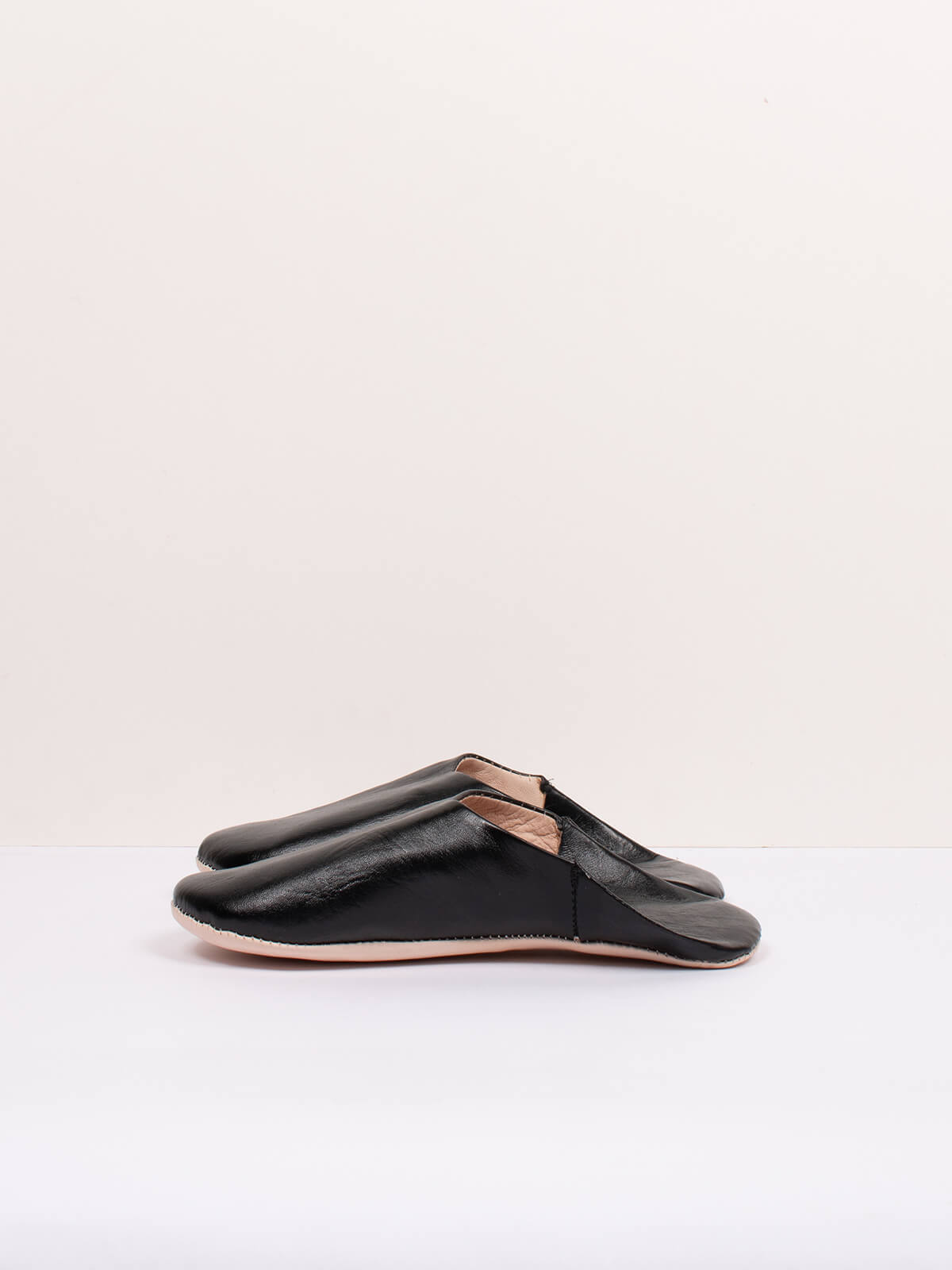 Authentic Moroccan Babouche Slippers - Soft Leather Comfortable House Shoes for Men & Women | Perfect for Home, Lounge & Cultural Outfits