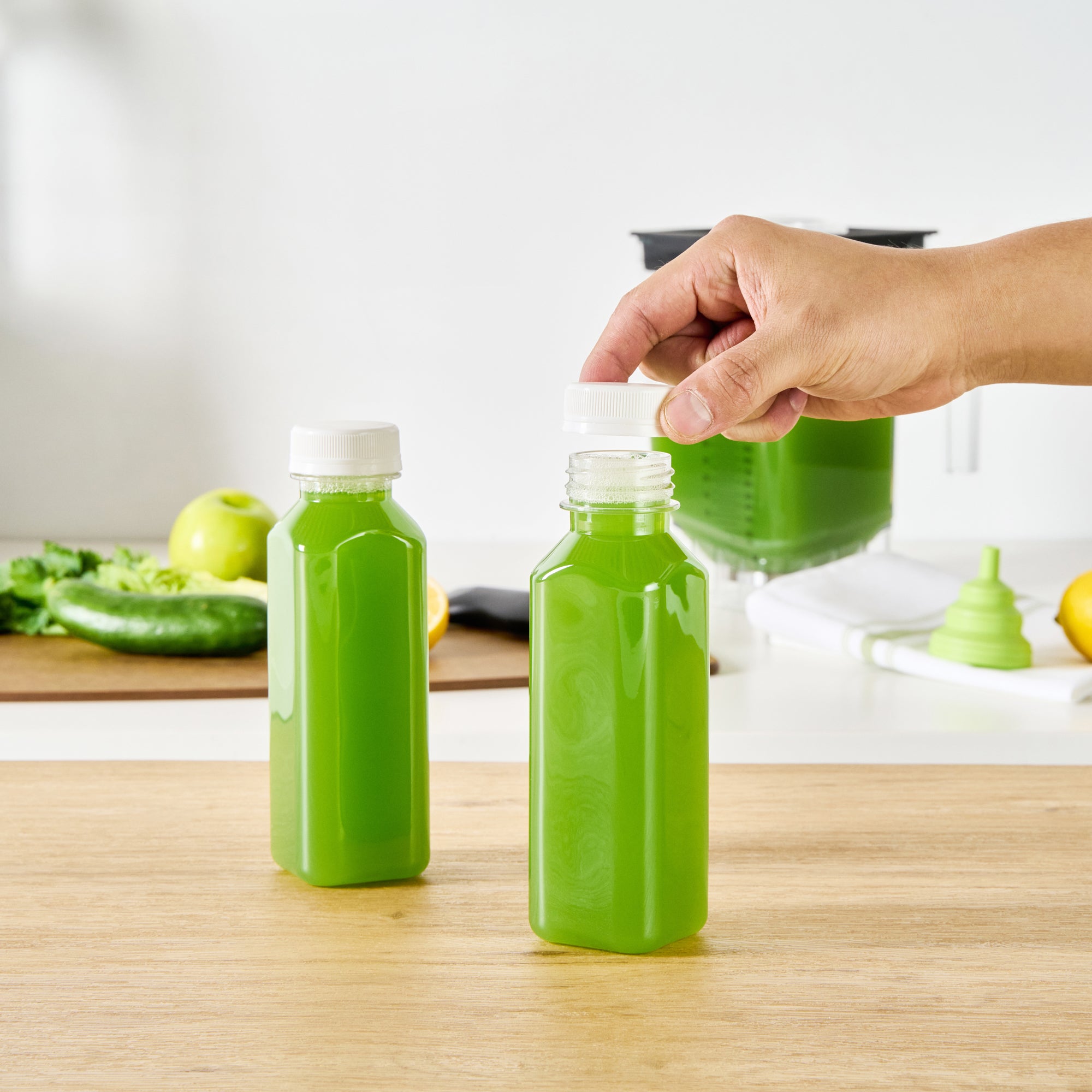 12 oz Square Clear Plastic Cold Pressed Juice Bottles with Safety Cap - 2 x 2 x 6.5 Inches - Pack of 100 - Perfect for Fresh Juices, Smoothies & Meal Prep Storage