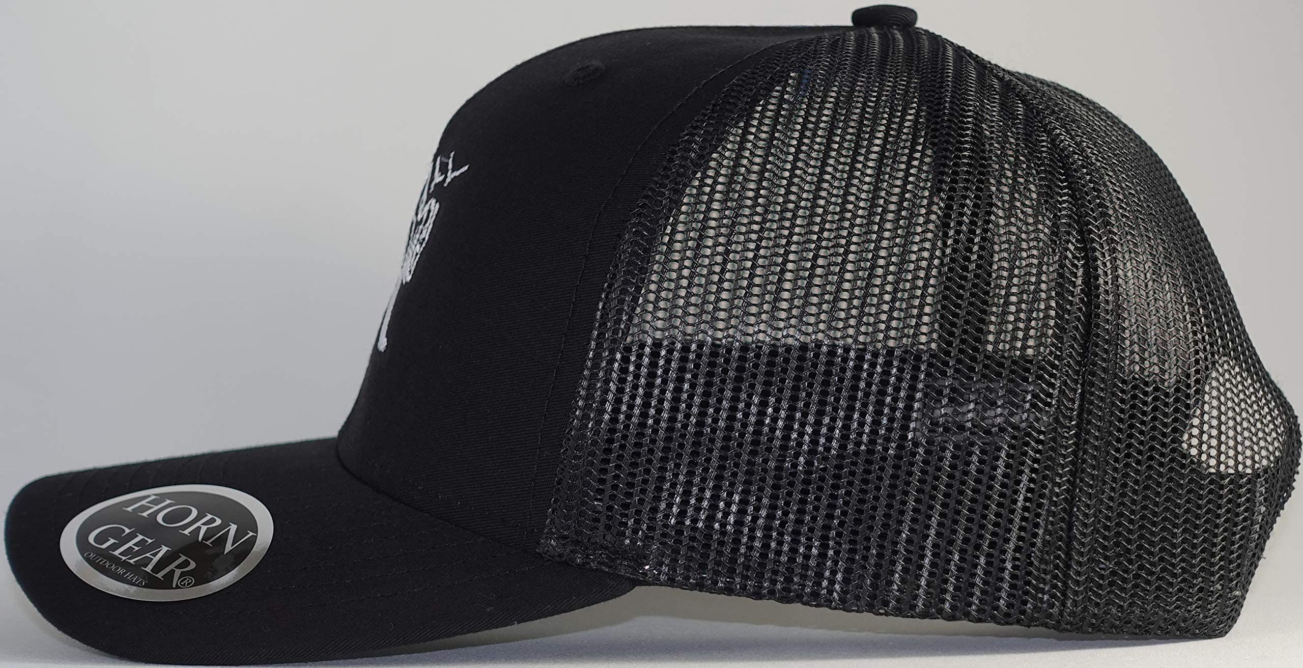 Trendy Trucker Hat with Bear Design - Adjustable Snapback for Men & Women - Perfect for Outdoor Activities, Hiking, and Casual Wear