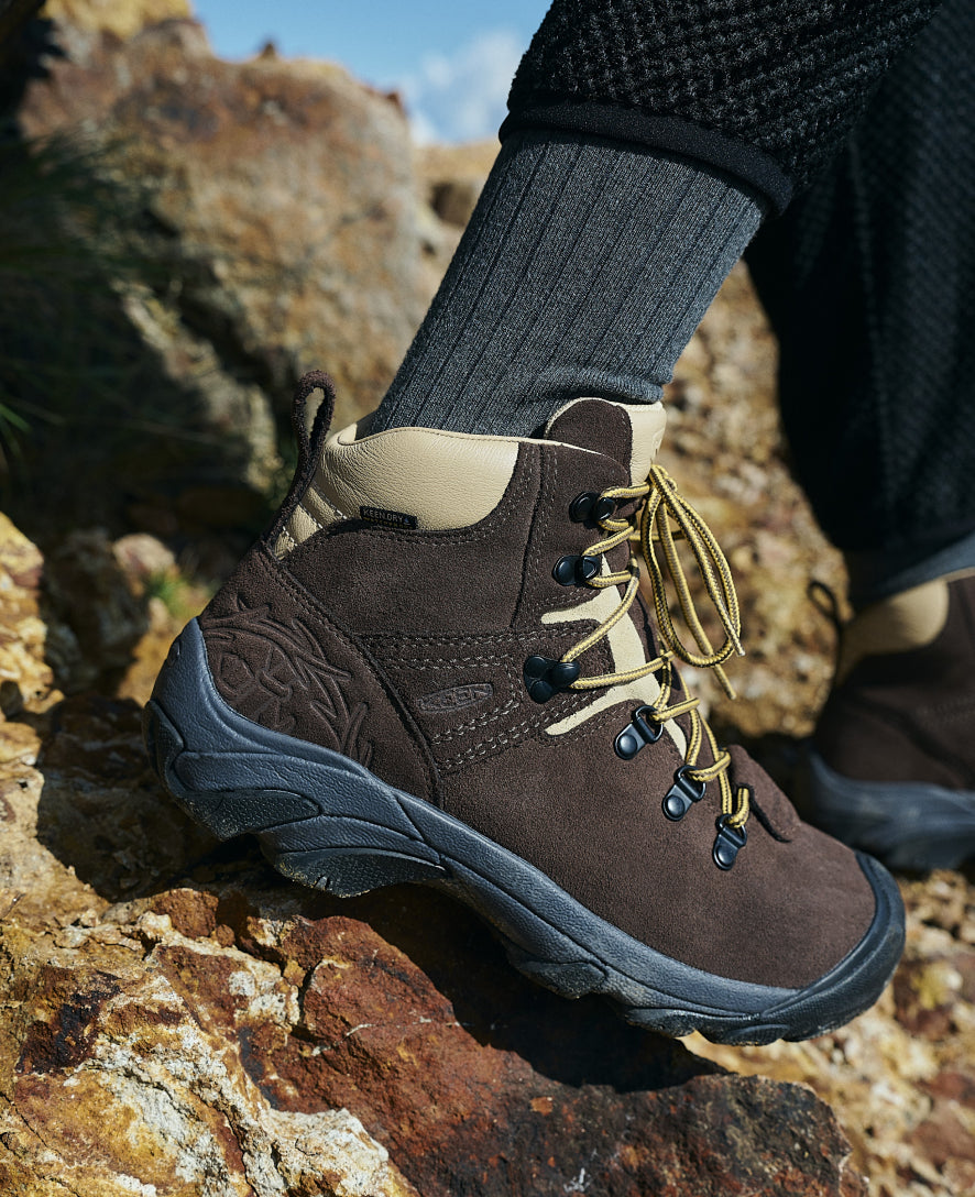 Men's Waterproof Hiking Boots - Pyrenees Outdoor Trekking Shoes by Mountain Research | Durable Brown Leather for Mountain Climbing & Trail Walking