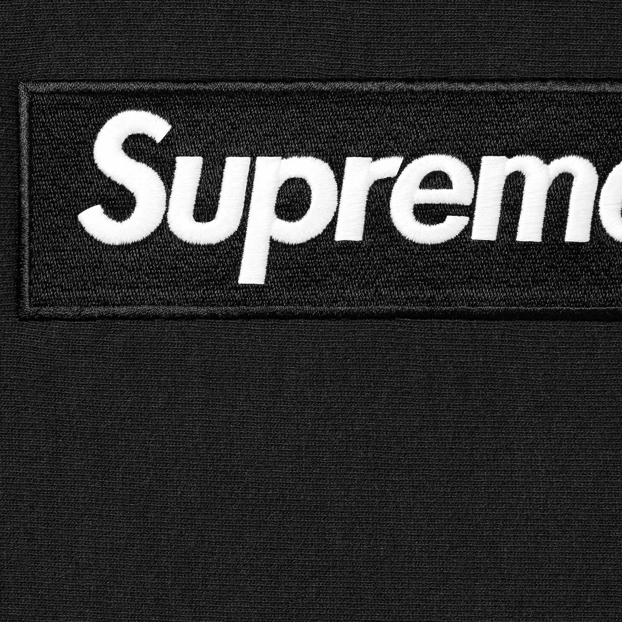 Supreme Box Logo Black Hoodie for Men & Women | Winter Streetwear Fashion | FW24 Collection | Perfect for Urban Outfits & Casual Wear