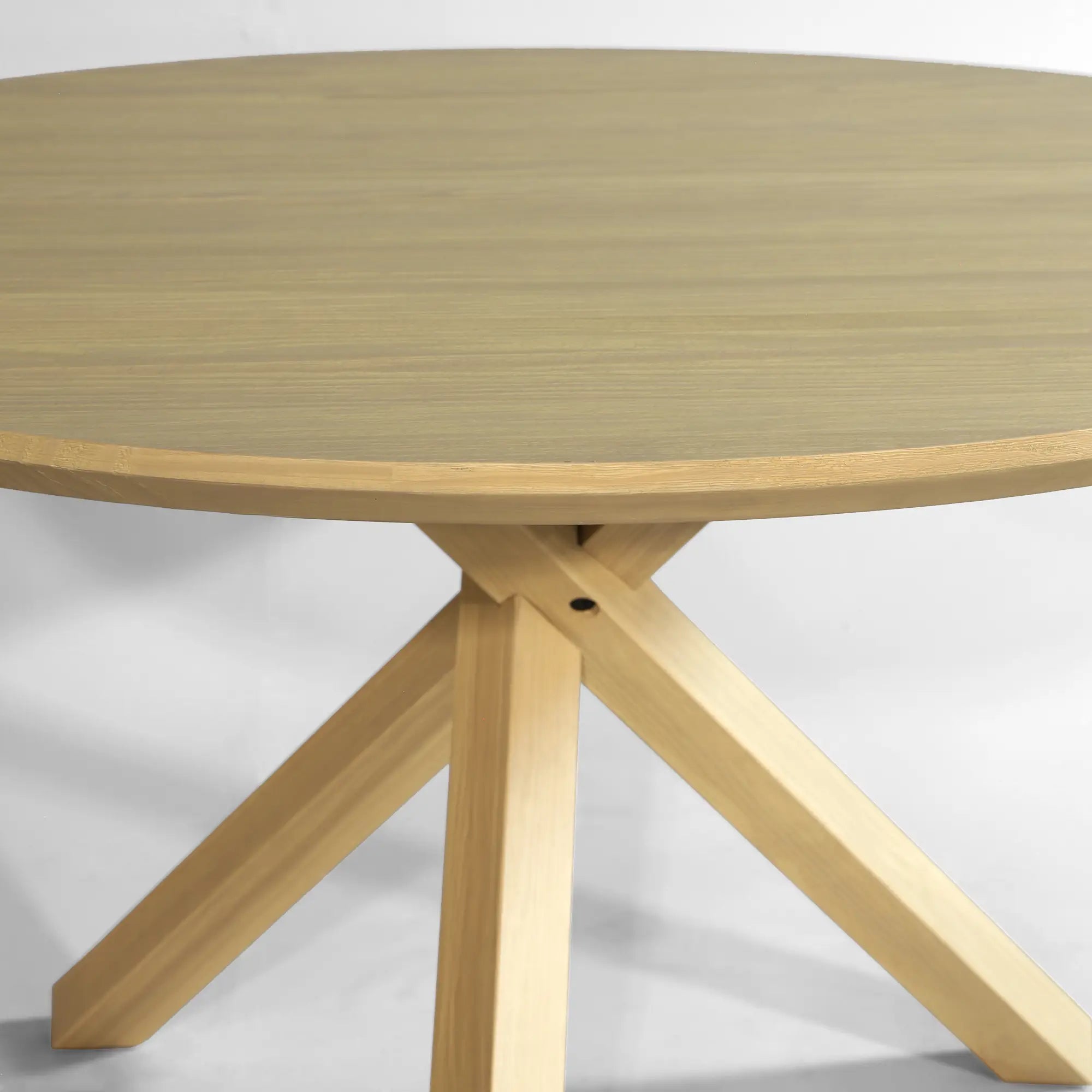 Stylish Cascais Round Dining Table - Modern Wooden Kitchen Table for 4-6 People | Perfect for Small Spaces, Breakfast Nooks & Cozy Family Meals