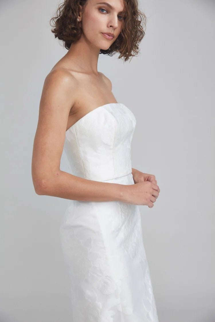 Amsale LW199 Women's Wedding Dress Size 4 - Elegant Bridal Gown for Church Ceremony & Reception