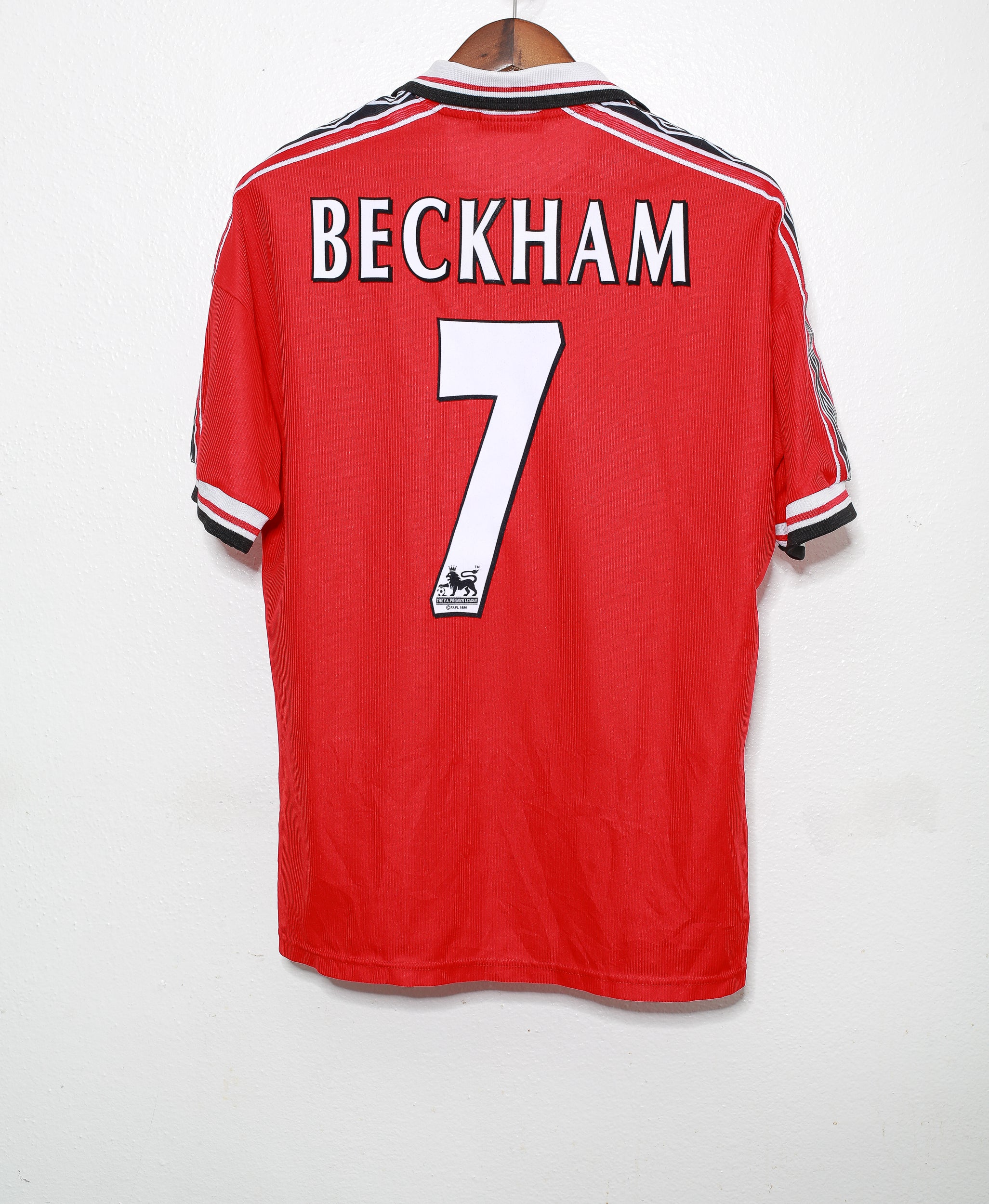 1999 Manchester United Home Jersey #7 David Beckham (Large) - Vintage Soccer Shirt for Fans & Collectors - Perfect for Matchdays & Memorabilia Display