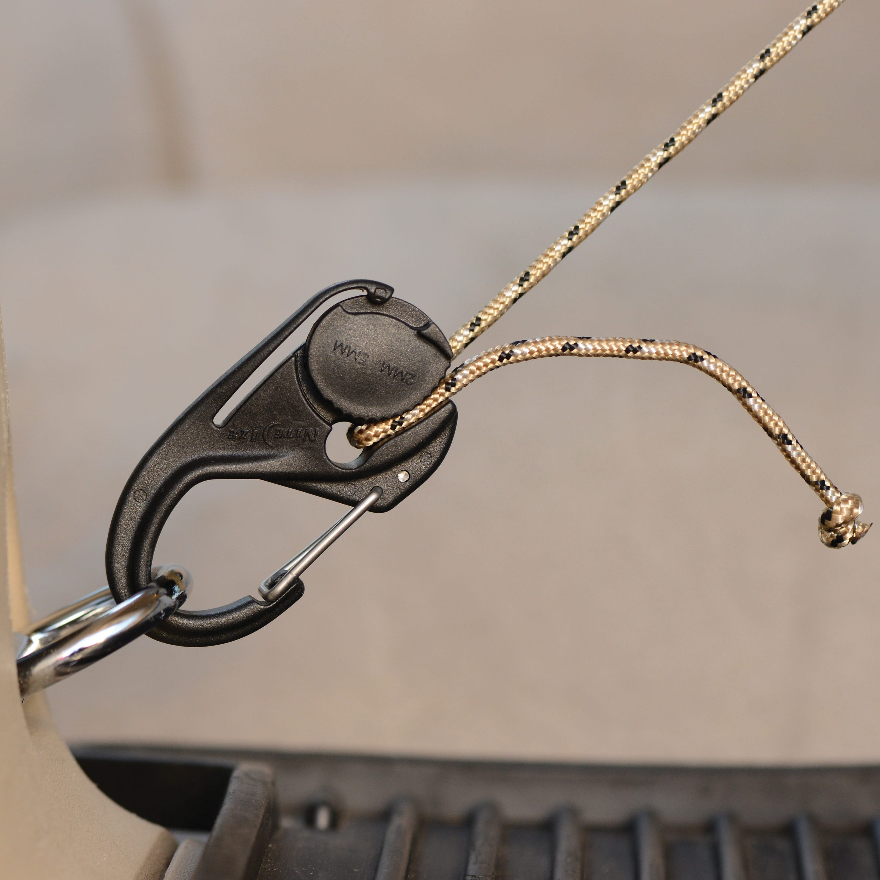 CamJam® XT™ Aluminum Cord Tightener - Heavy Duty Rope Clamp for Camping, Hiking, Boating & Outdoor Gear - Secure Straps, Tarps, Tents & More