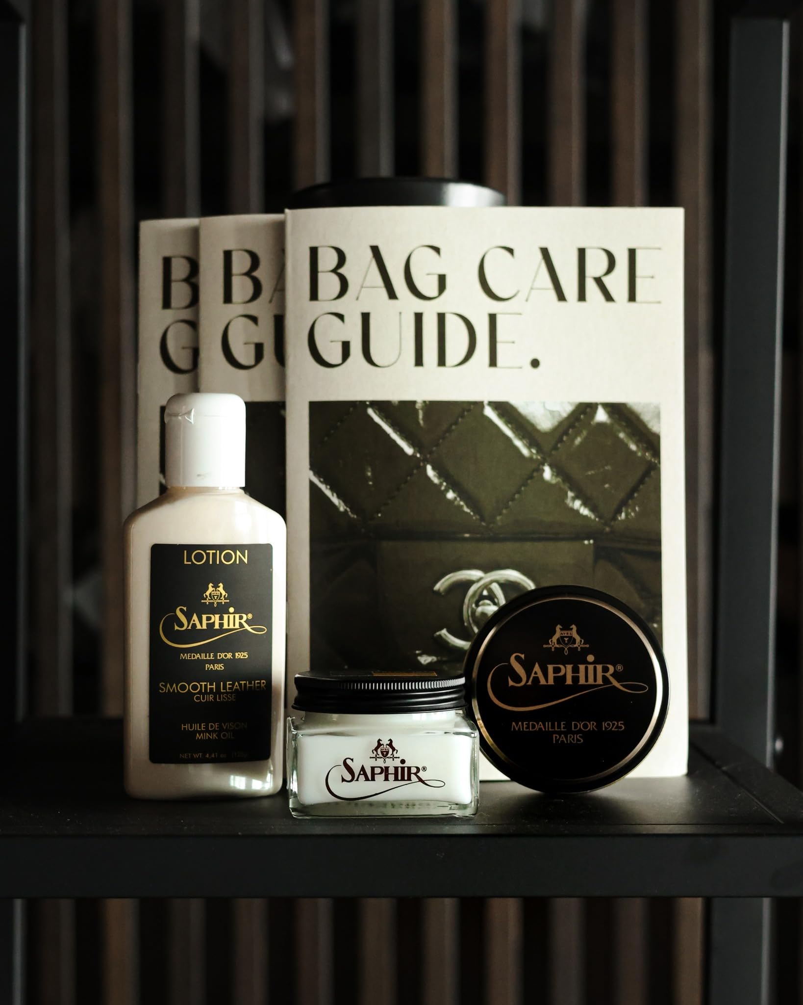 Premium SAPHIR Medaille d’Or Pate De Luxe Shoe Polish Wax - Natural Leather Conditioner & Shine for Dress Shoes, Boots & Bags - Perfect for Professional Shine & Long-Lasting Protection
