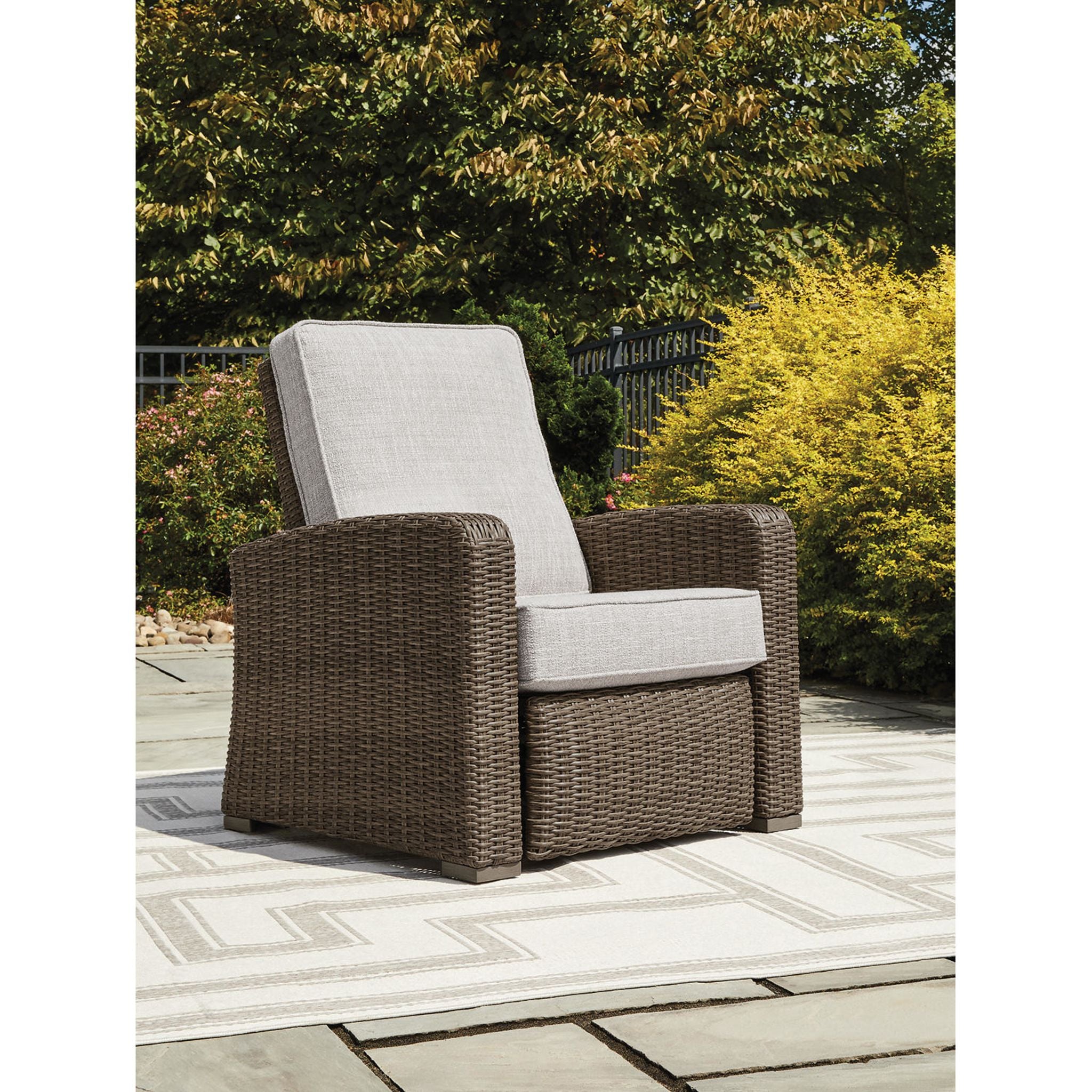 Beachcroft Outdoor Recliner Chair - Adjustable Patio Lounge Chair with Cushion, Waterproof & UV Resistant - Perfect for Poolside, Backyard, Beach Relaxation