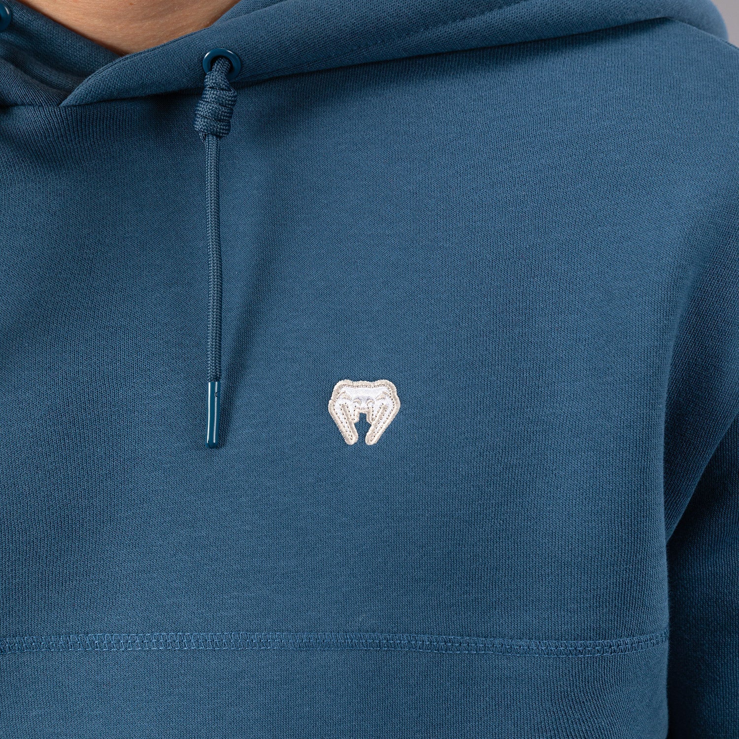 Venum Silent Power Hoodie - Lightweight Training Hooded Sweatshirt for Men & Women, Peacock Blue - Perfect for Gym, Running & Outdoor Workouts