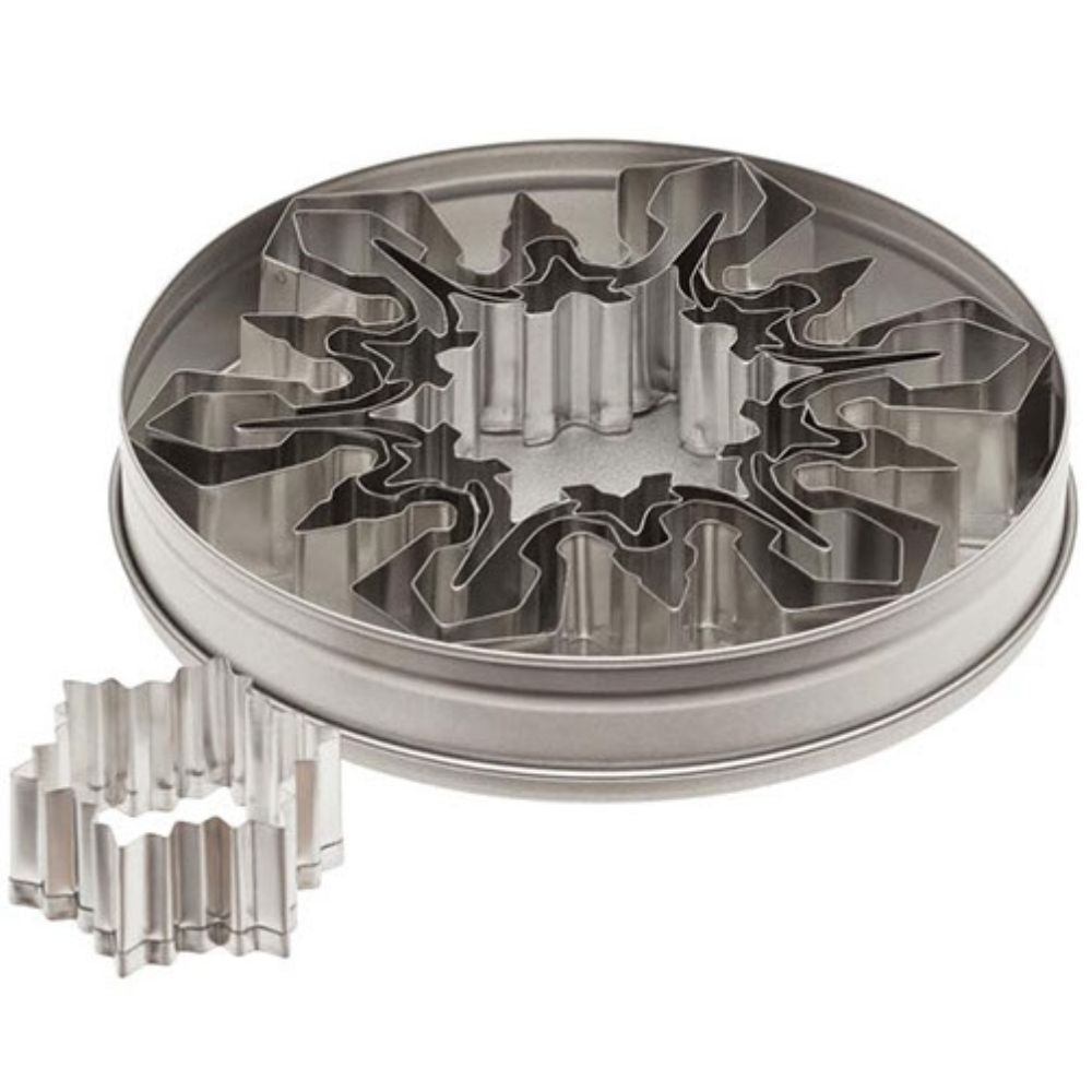 5-Piece Snowflake Cookie Cutter Set by Ateco - Stainless Steel Holiday Baking Decorations for Christmas Cookies, Gingerbread, and Festive Desserts