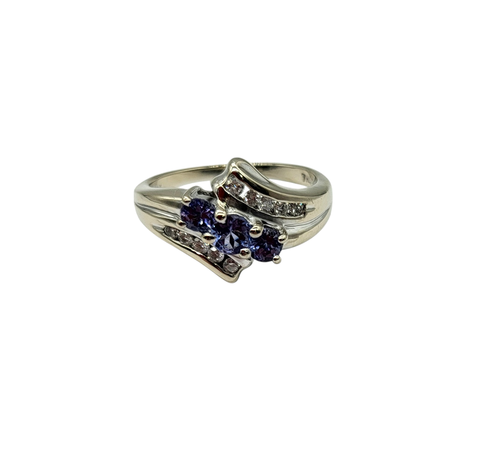 Exquisite Tanzanite and Diamond Ring for Women | Elegant Blue Gemstone Jewelry | Perfect for Engagement, Anniversary & Special Occasions