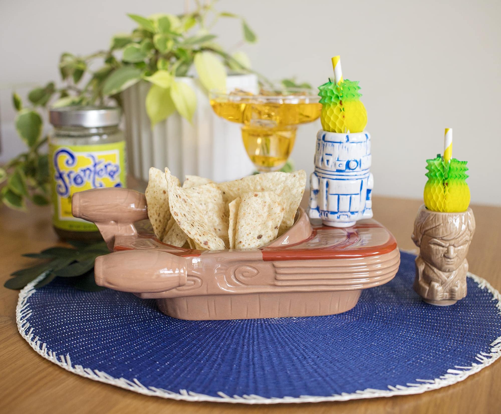 **Star Wars Landspeeder Punch Bowl Set with Luke & R2-D2 Mini Mugs – Official Lucasfilm Tiki Drinkware | Tropical Cocktail Glasses for Home Bar, Parties & Themed Events**