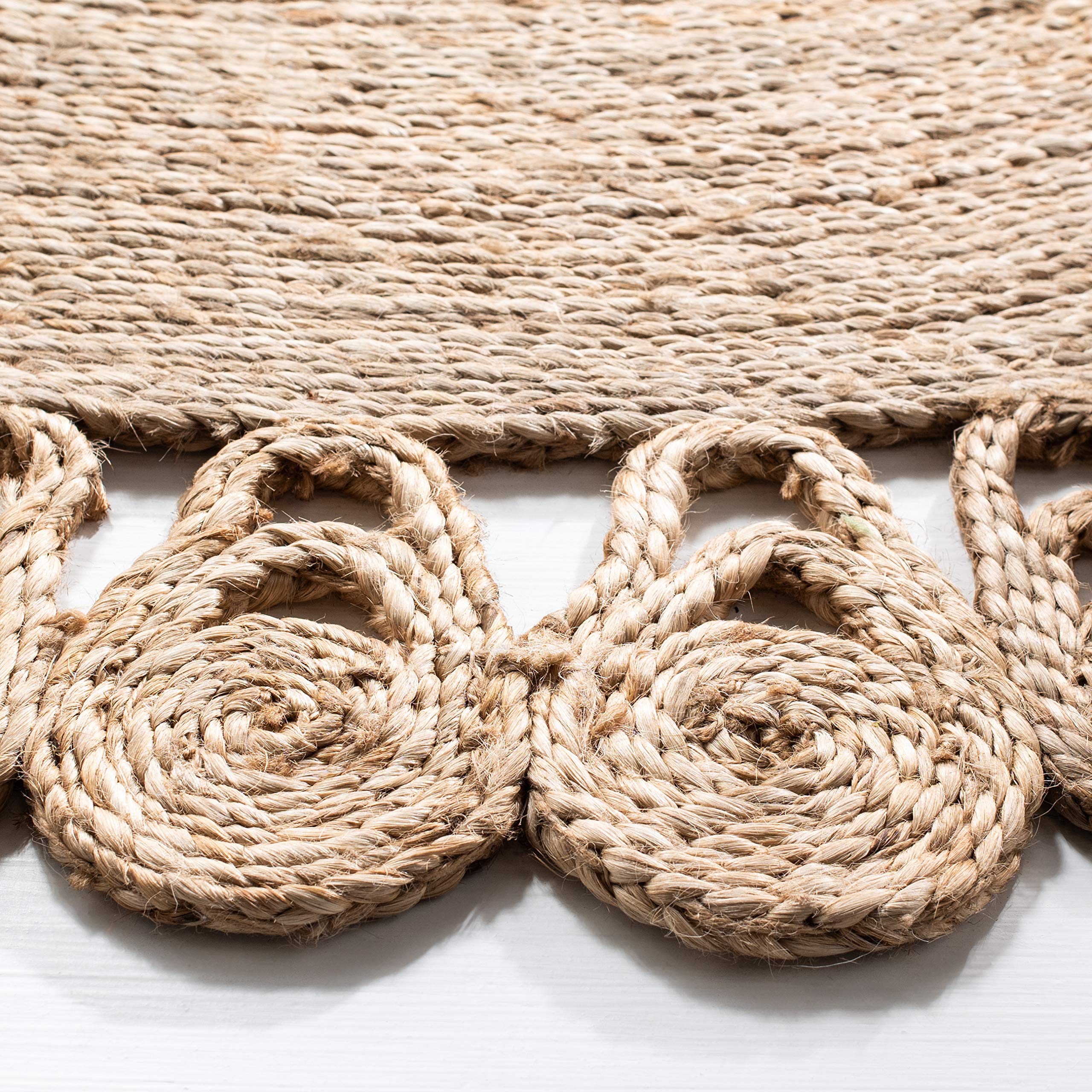 SAFAVIEH Handmade Natural Jute Area Rug - 7' Round Boho Farmhouse Rug, Eco-Friendly & Durable for High Traffic Areas, Perfect for Living Room, Bedroom & Home Decor (NF163A) | Adds Rustic Charm to Modern & Coastal Interiors