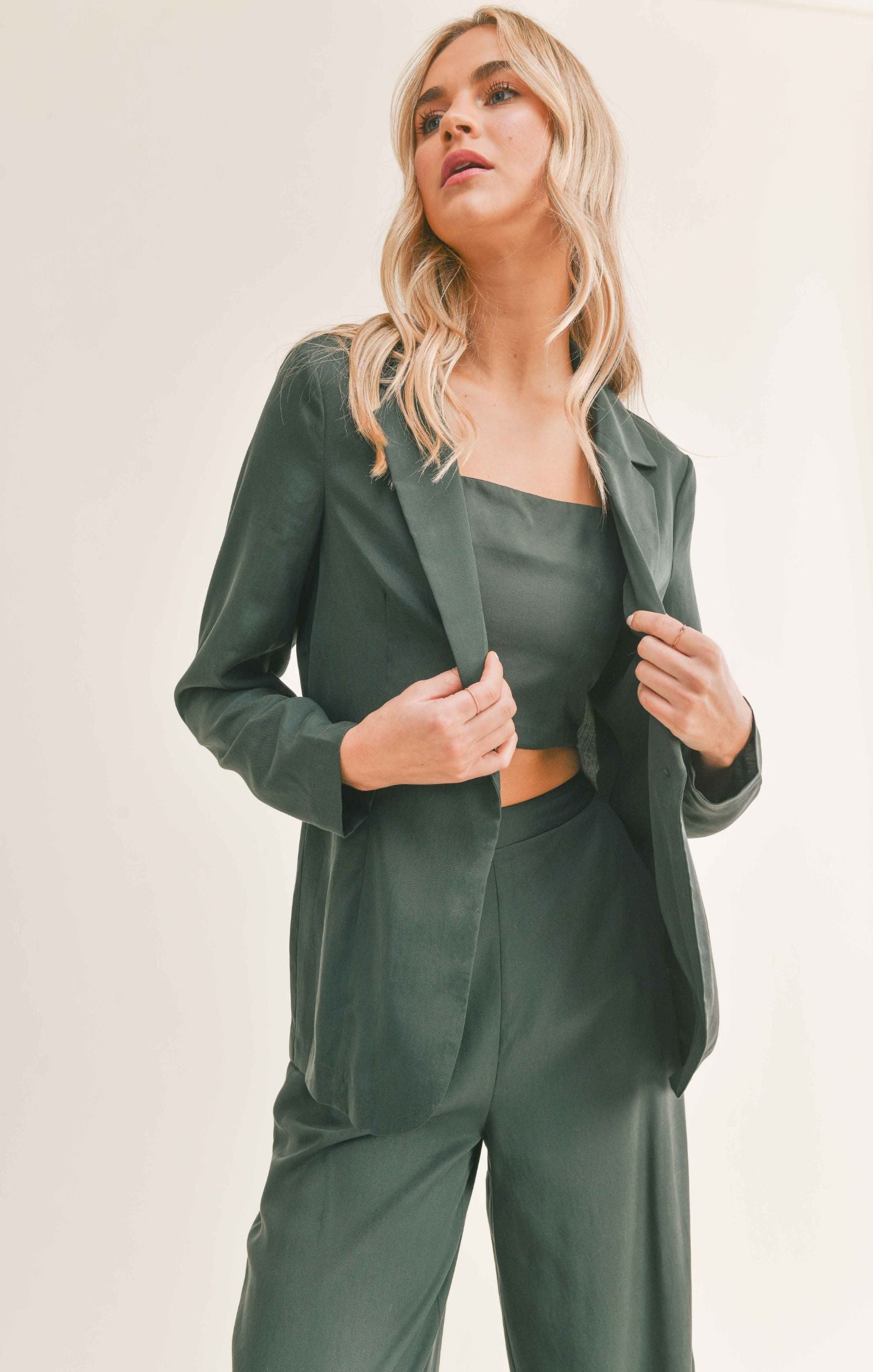 Evergreen Blazer for Women - Classic Tailored Jacket for Office, Business & Formal Occasions | Timeless Wardrobe Essential