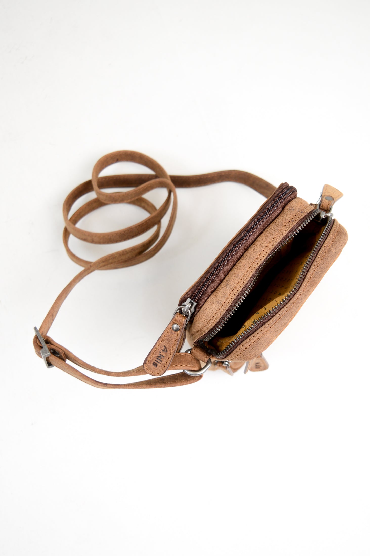Premium Adrian Klis 2929 Buffalo Leather Organizer - Stylish & Durable for Office, Travel & Home Organization