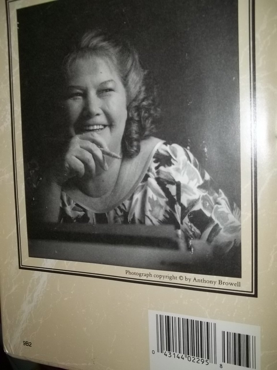 The First Man in Rome - Historical Fiction Novel by Colleen McCullough | Ancient Rome, Political Drama, Epic Saga | Perfect for Book Clubs & History Enthusiasts