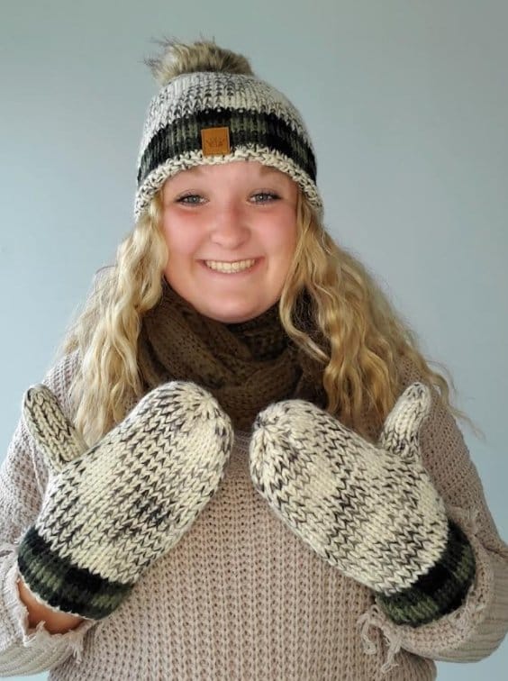 Stylish Grey Heather Beanie with Green Plaid Trim - Warm Winter Hat for Men & Women - Perfect for Skiing, Hiking & Cold Weather Fashion