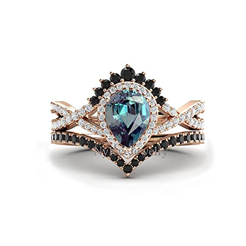 Pear-Shaped Alexandrite Engagement Ring Set | Color Changing Vintage Wedding Ring for Women | Unique Pear Cut Gemstone Jewelry for Brides, Anniversaries & Special Occasions