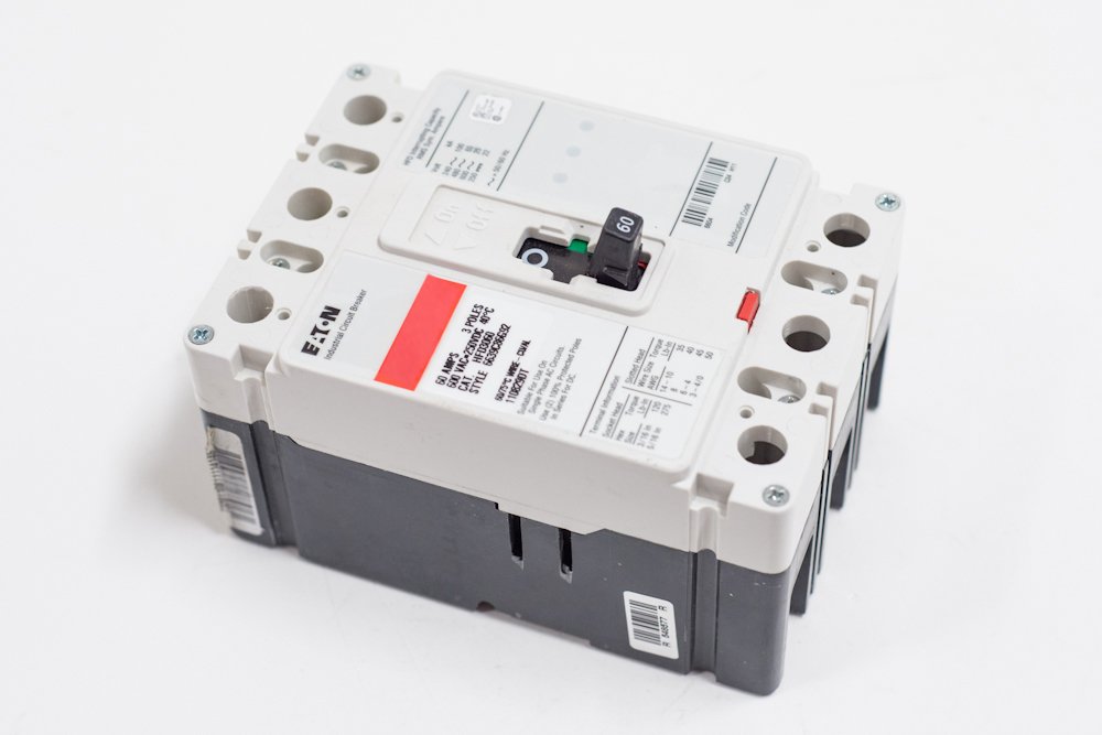 Cutler Hammer EHD3035 BU 35A 480V 3P Industrial Circuit Breaker - Used for Commercial Electrical Panels & Heavy Duty Equipment