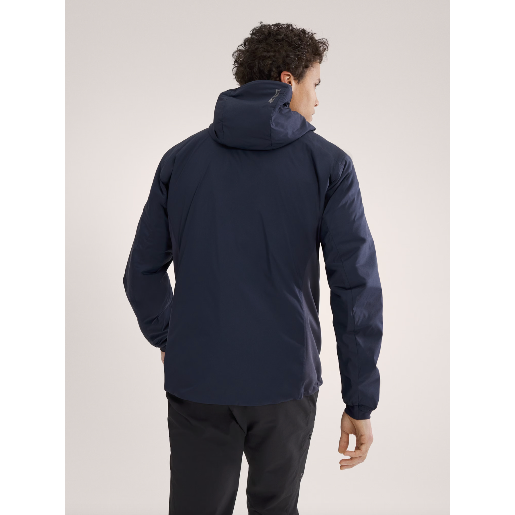 Arc'teryx Men's Atom Hoody - Lightweight Insulated Jacket for Hiking & Outdoor Activities | Water-Resistant & Breathable | Perfect for Camping, Climbing & Winter Sports