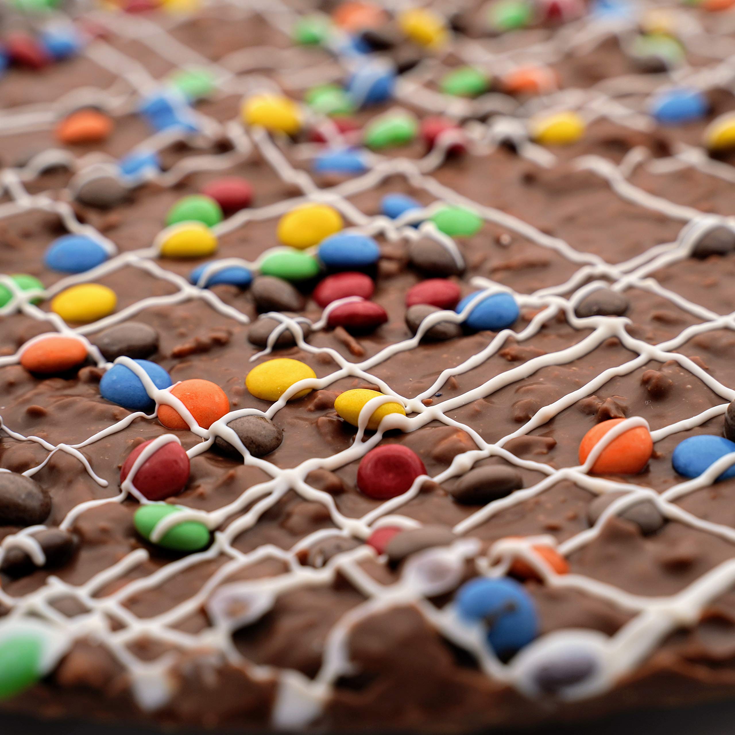 Valentine's Day Chocolate Gift - Gourmet Heart Shaped Chocolate Pizza with Pretzels, Cookies, Chips & Chocolate Gems - 1 Pizza with Mallet - Perfect for Romantic Gifts, Anniversary Surprises & Sweet Treats