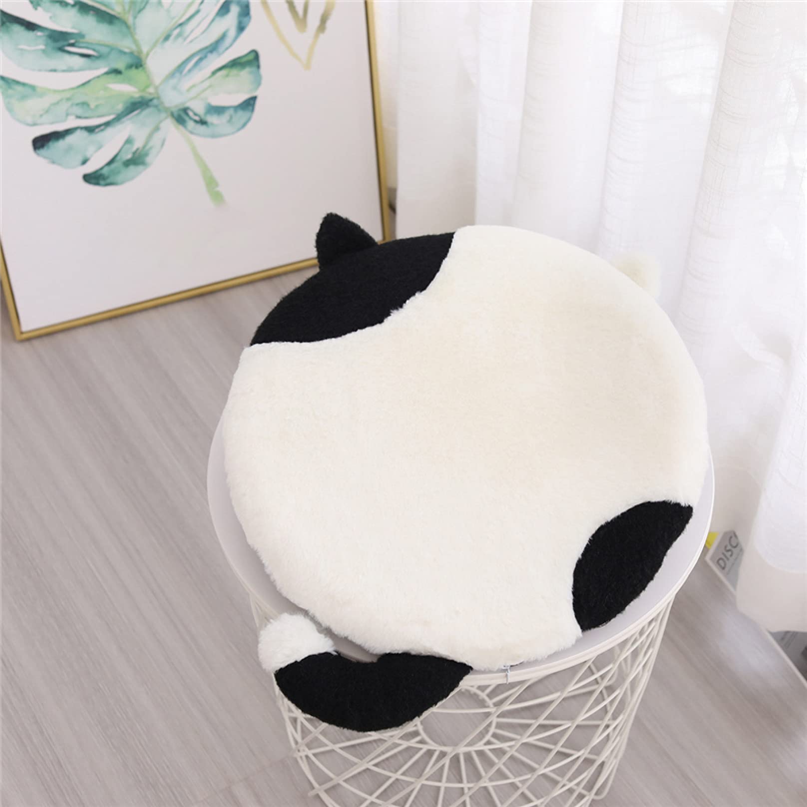 **Soft Cat Cushion for Office Chair - Thickened Comfort for Car, Patio, Indoor & Outdoor Use - Perfect for Students, Elderly, and Home Decor**    *(Use Scenarios: Ideal for office seating, car rides, patio relaxation, or adding cozy charm to any room.)*