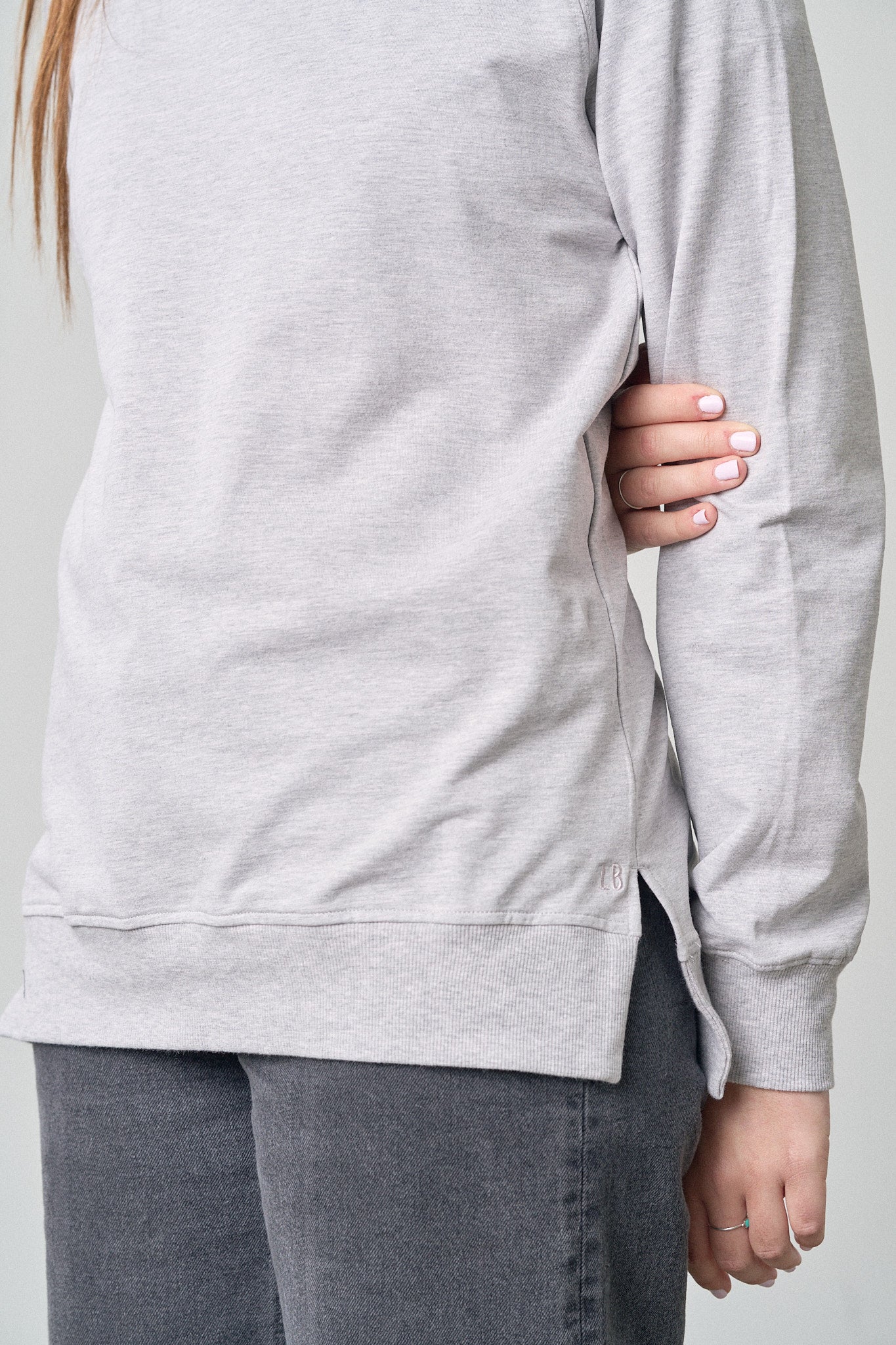Stylish Grey Pullover for Adults - Cozy & Comfortable Sweatshirt for Casual Wear, Lounge & Outdoor Activities