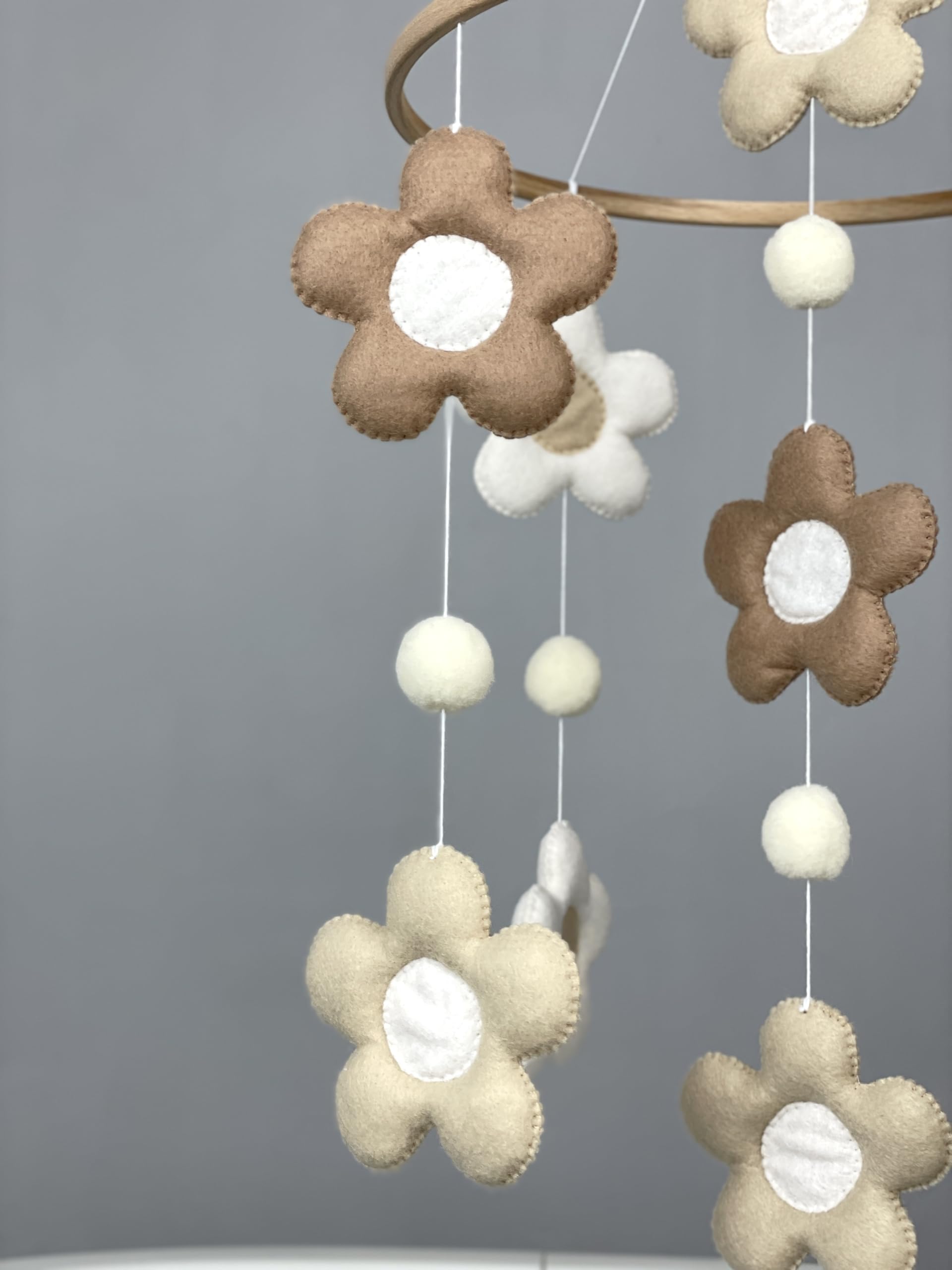 Gender Neutral Baby Crib Mobile - Floral Daisy Nursery Decor for Girls & Boys | Perfect Newborn Gift for Expecting Moms | Soothing Visual Stimulation for Infant Sleep & Playtime