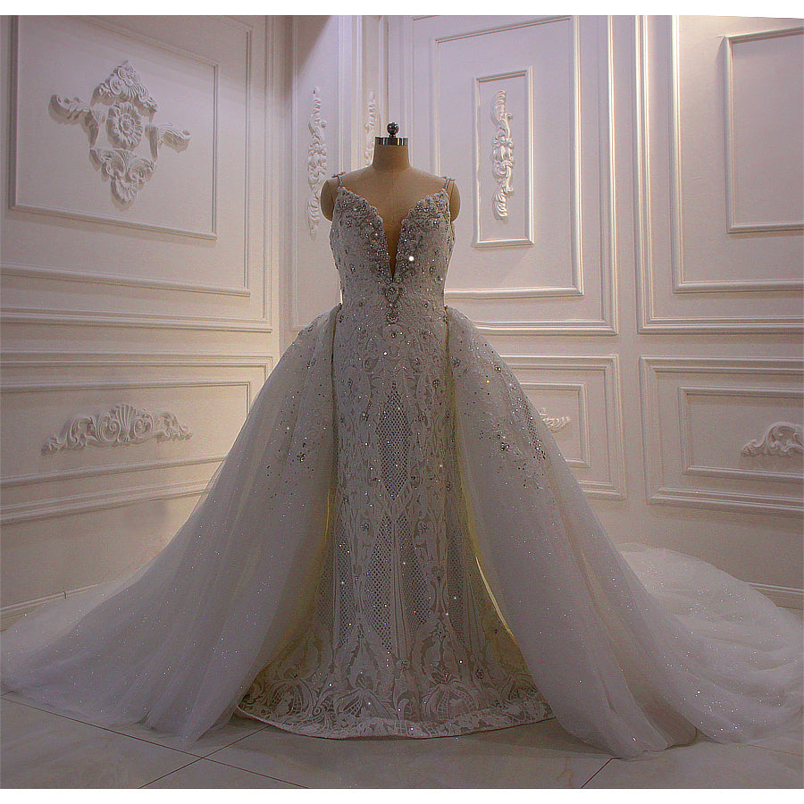 Elegant Am614 Spaghetti Strap Lace Applique Detachable Skirt Wedding Dress for Bridal, Prom, and Formal Events