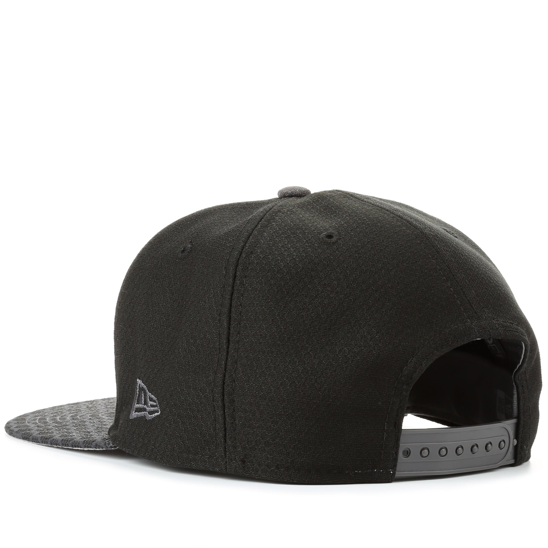 New Era 9Fifty Sideline Snapback Hat - Dallas Cowboys Official NFL Black Baseball Cap for Men & Women - Perfect for Game Day, Sports Events & Casual Wear