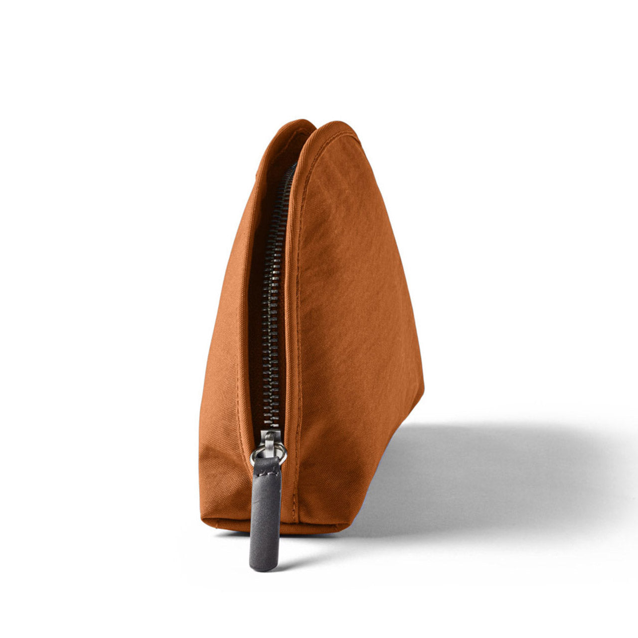 Bellroy Classic Pouch - Premium Leather Zip Pouch for Wallet, Keys & Essentials | Perfect for Travel, Work & Everyday Carry