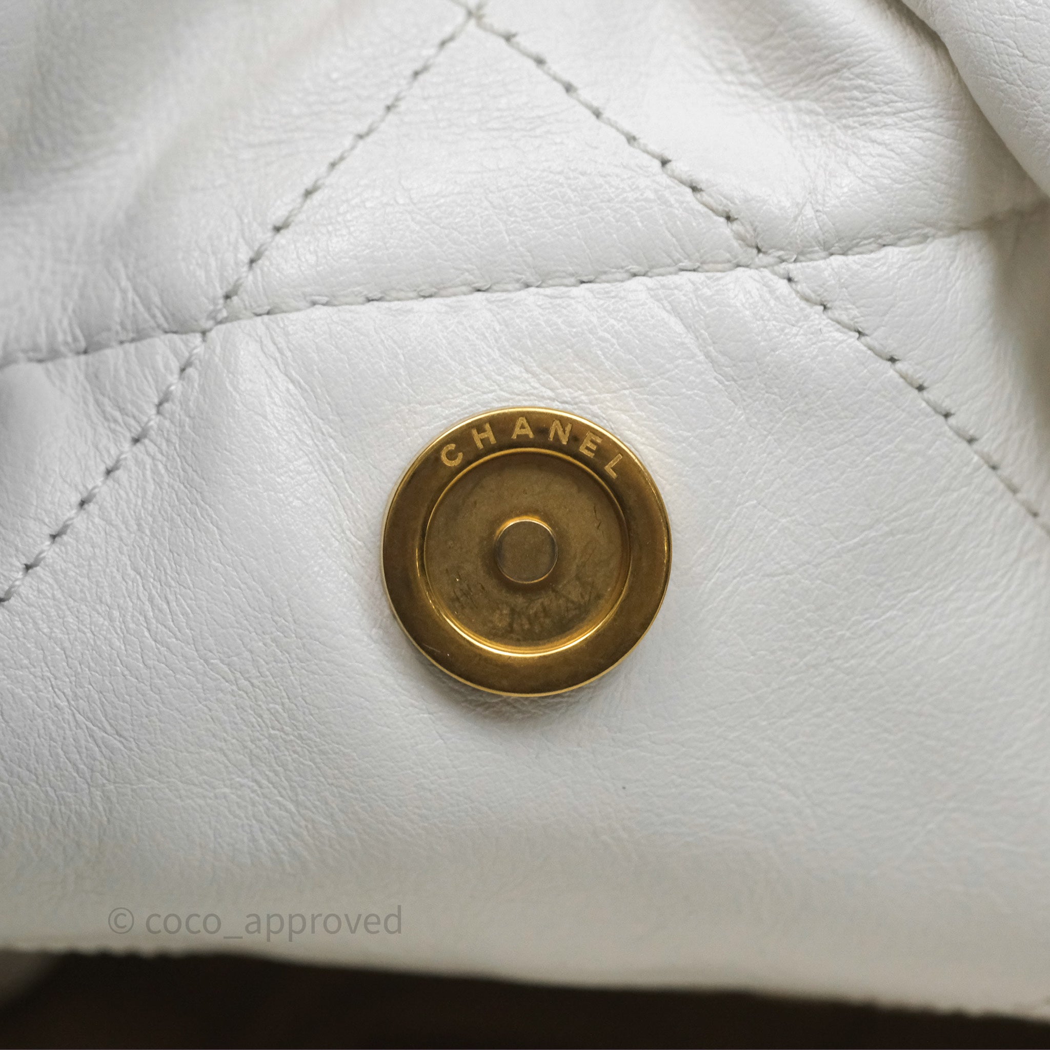 Chanel 22 Small Handbag in White Shiny Calfskin Leather with Aged Gold Hardware - Perfect for Everyday Use, Work & Special Occasions