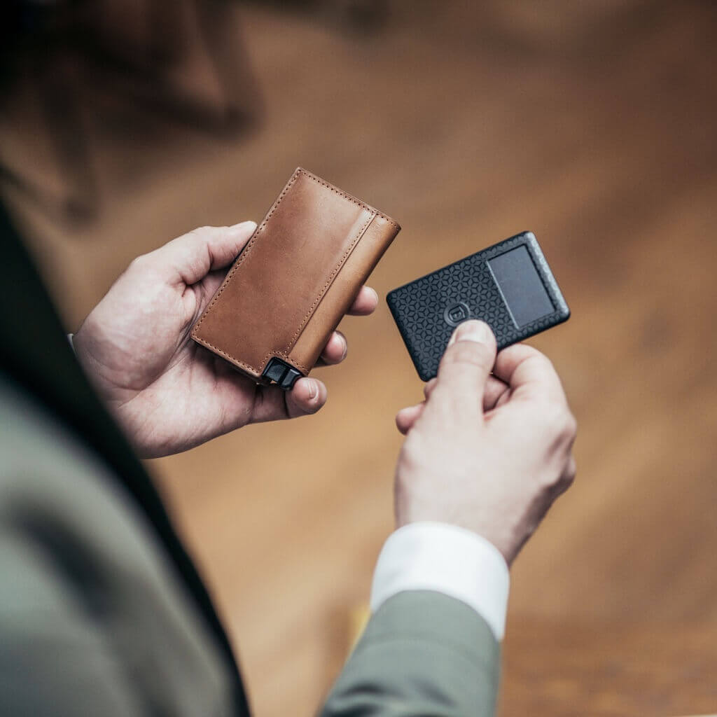 Tracker Card 3.0 - Smart GPS Tracking Device for Wallets & Personal Items | Perfect for Travel, Work & Daily Use