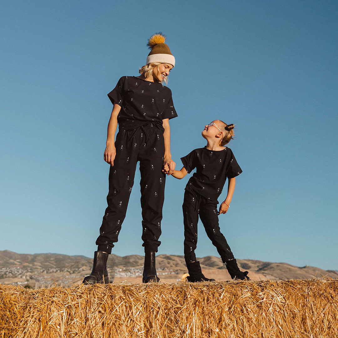 Spooky 3.0 Halloween Themed Joggers - Comfortable Destination Pants for Costume Parties & Trick-or-Treating