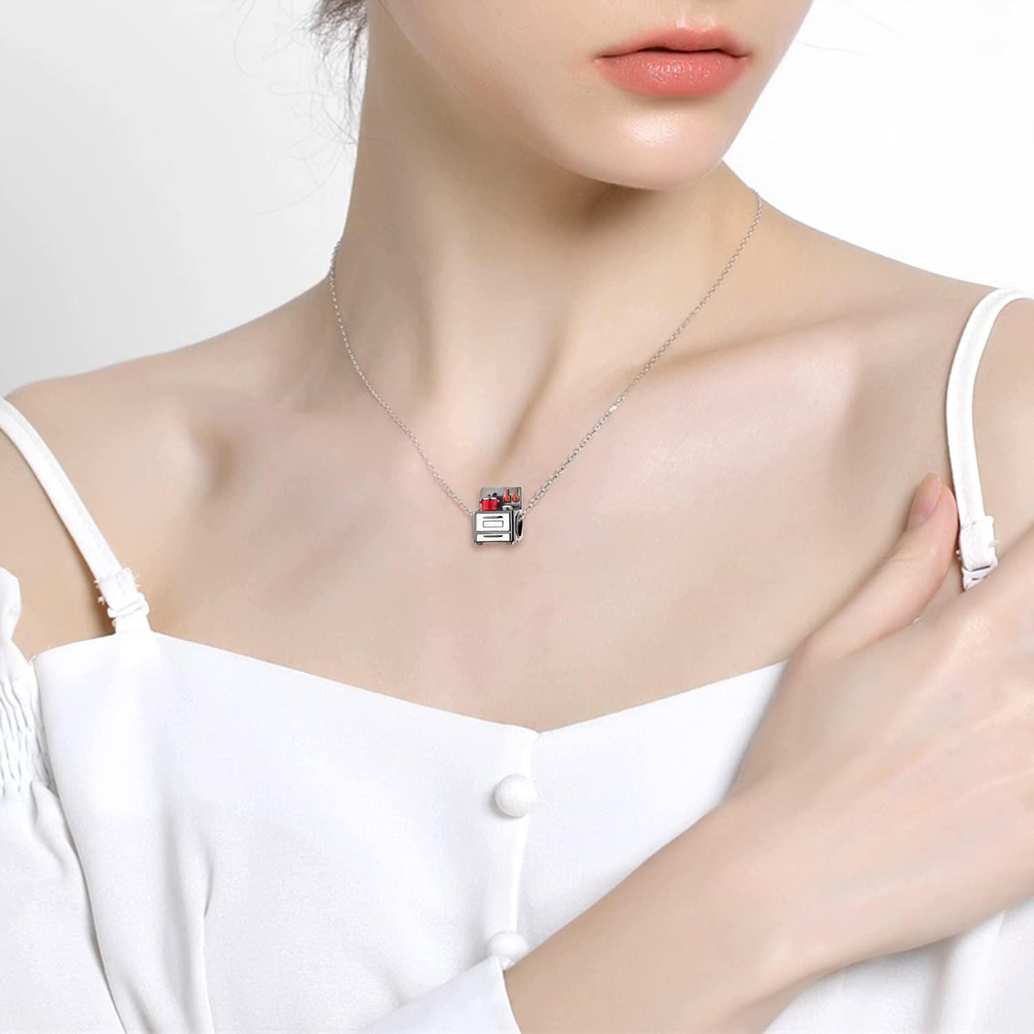 925 Sterling Silver Oven Charm - Compatible with Pandora Bracelets & Necklaces - Perfect for Baking Enthusiasts & Jewelry Lovers