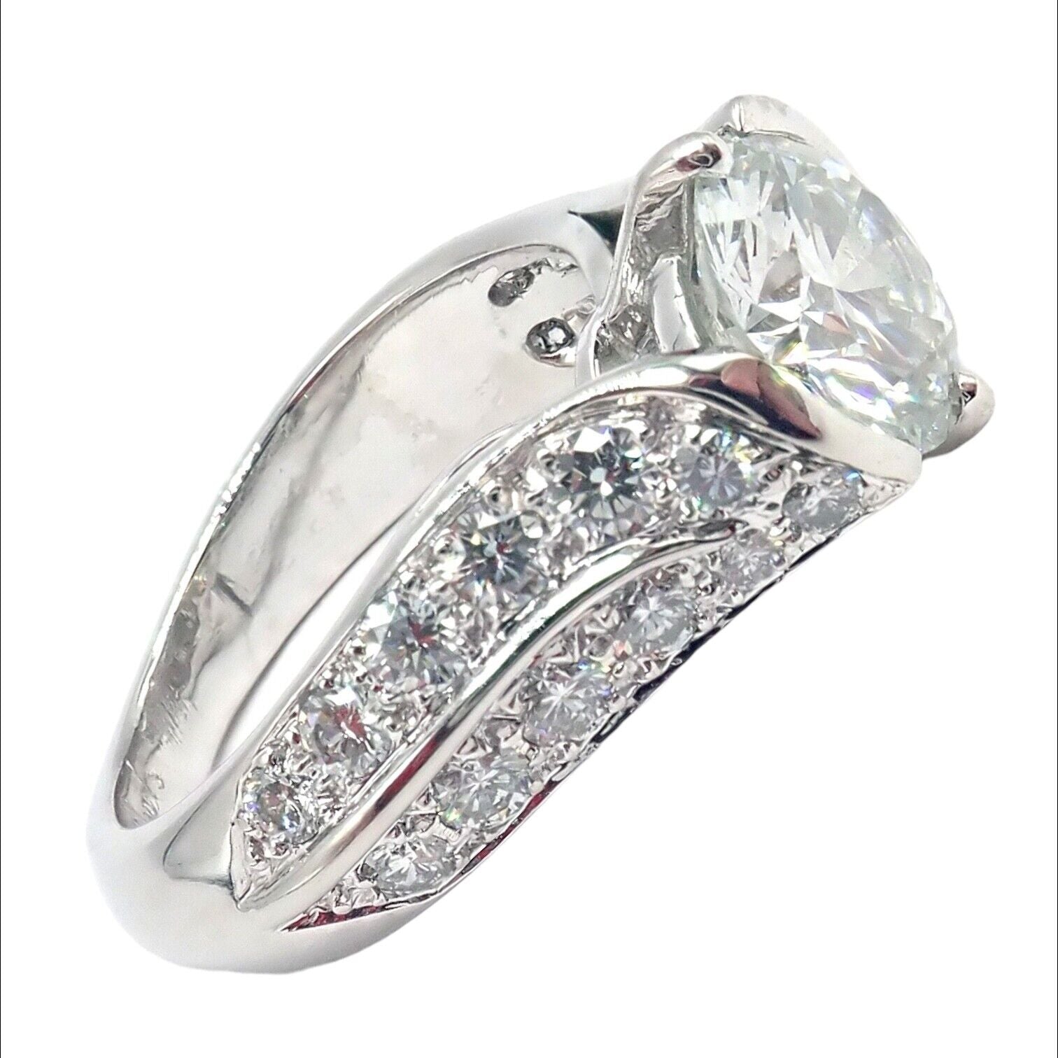 Authentic Van Cleef & Arpels Platinum 1.88ct VVS1 E Diamond Engagement Ring with GIA Certificate - Perfect for Proposals, Anniversaries & Special Occasions