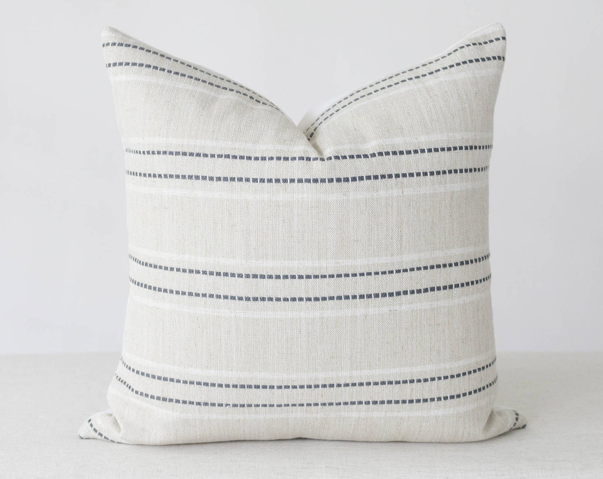 Premium 2-Piece Pillow Set for Ultimate Comfort - Soft & Supportive Bed Pillows for Side, Back, and Stomach Sleepers - Perfect for Bedroom, Guest Room, and Hotel Use
