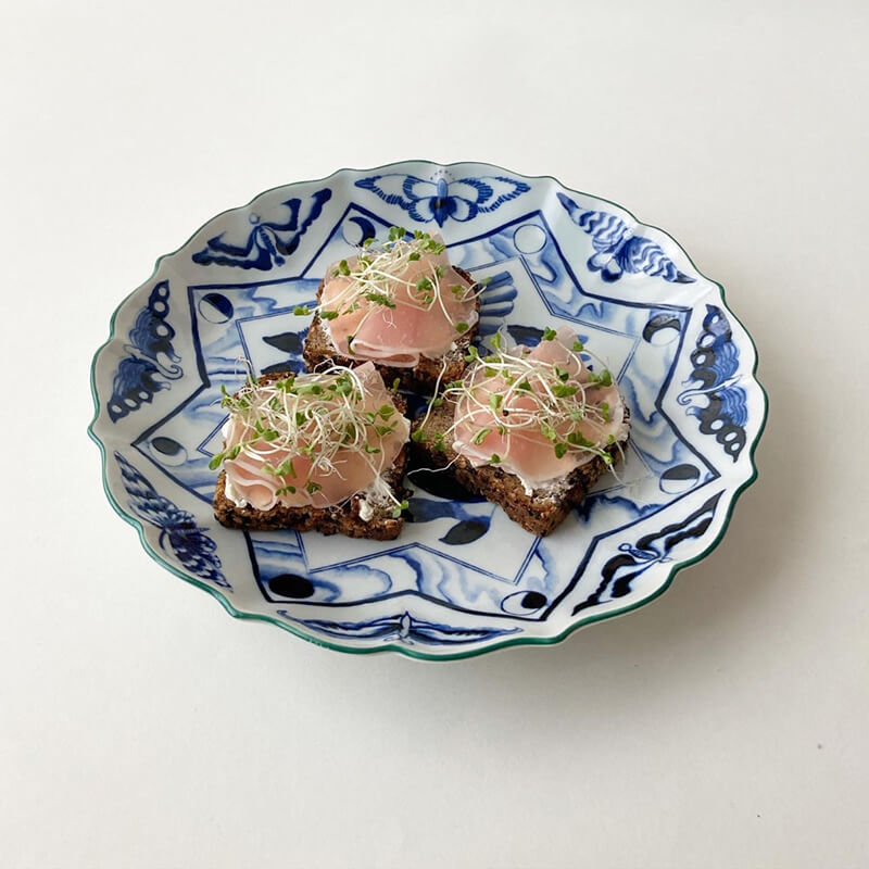 MARUHIRO Aerial Garden Deep Plate 24cm - Elegant Japanese Ceramic Dinner Plate for Home Dining, Restaurants & Special Occasions