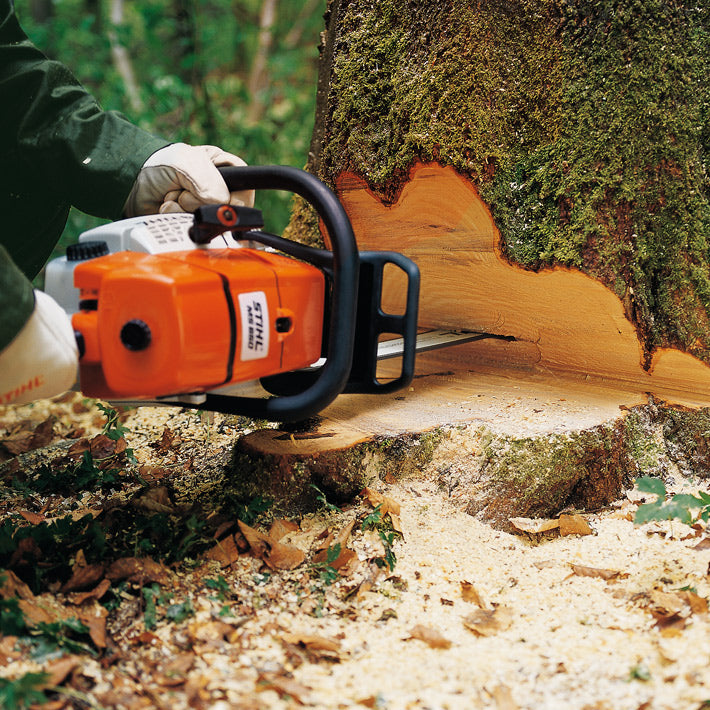 STIHL MS 661 C-M Magnum 91.1cc Professional Chainsaw - 20-Inch Bar, High Power & Fast Cutting for Forestry, Tree Felling & Heavy-Duty Wood Cutting