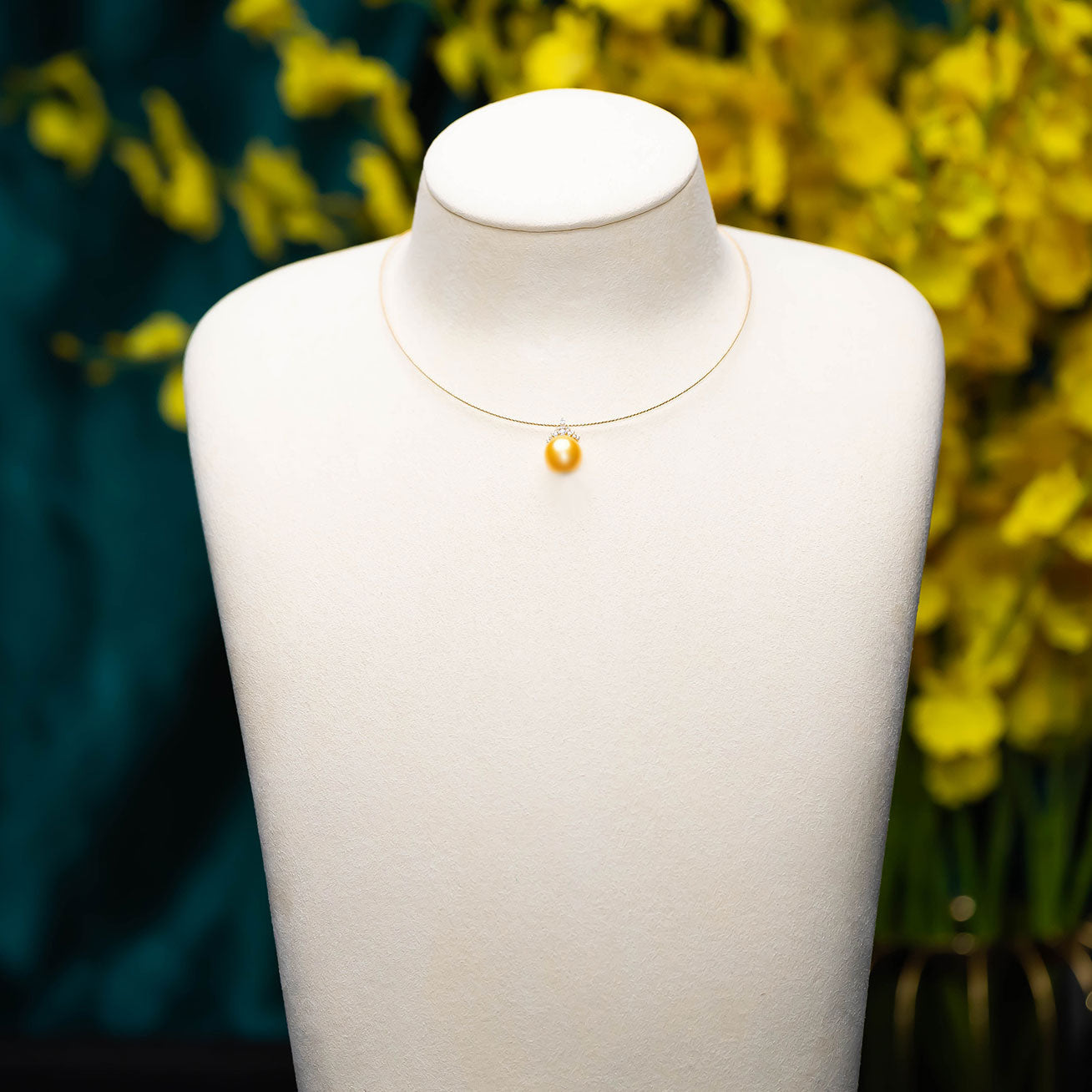 18K Solid Gold South Sea Golden Pearl Necklace - Luxury Women's Jewelry Gift for Wedding, Anniversary & Special Occasions | Elegant Pearl Pendant for Formal Events & Evening Wear