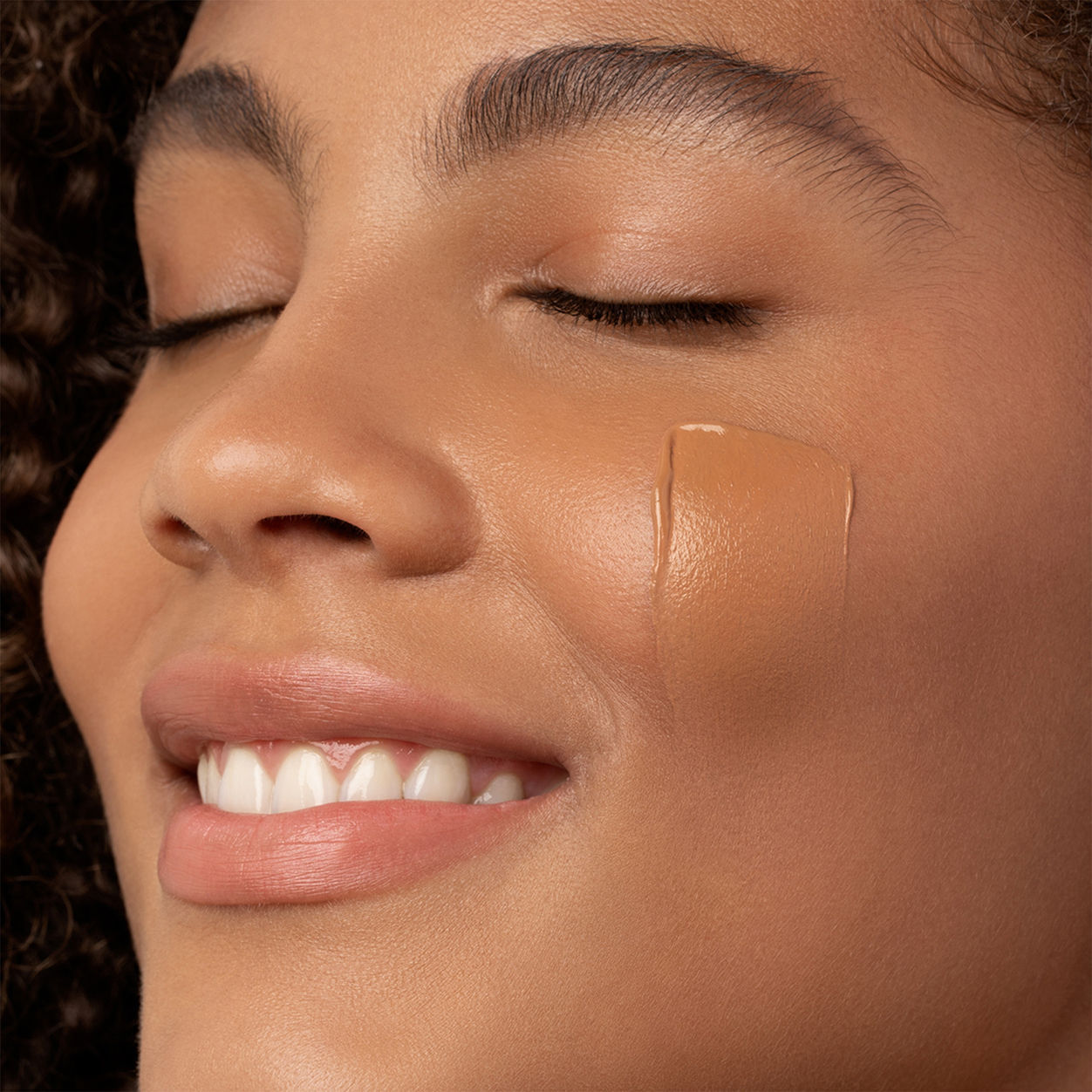 Just Skin Tinted Moisturizer with SPF 15 - Broad Spectrum Sunscreen & Hydrating Face Makeup | Perfect for Daily Wear, Outdoor Activities & Sun Protection