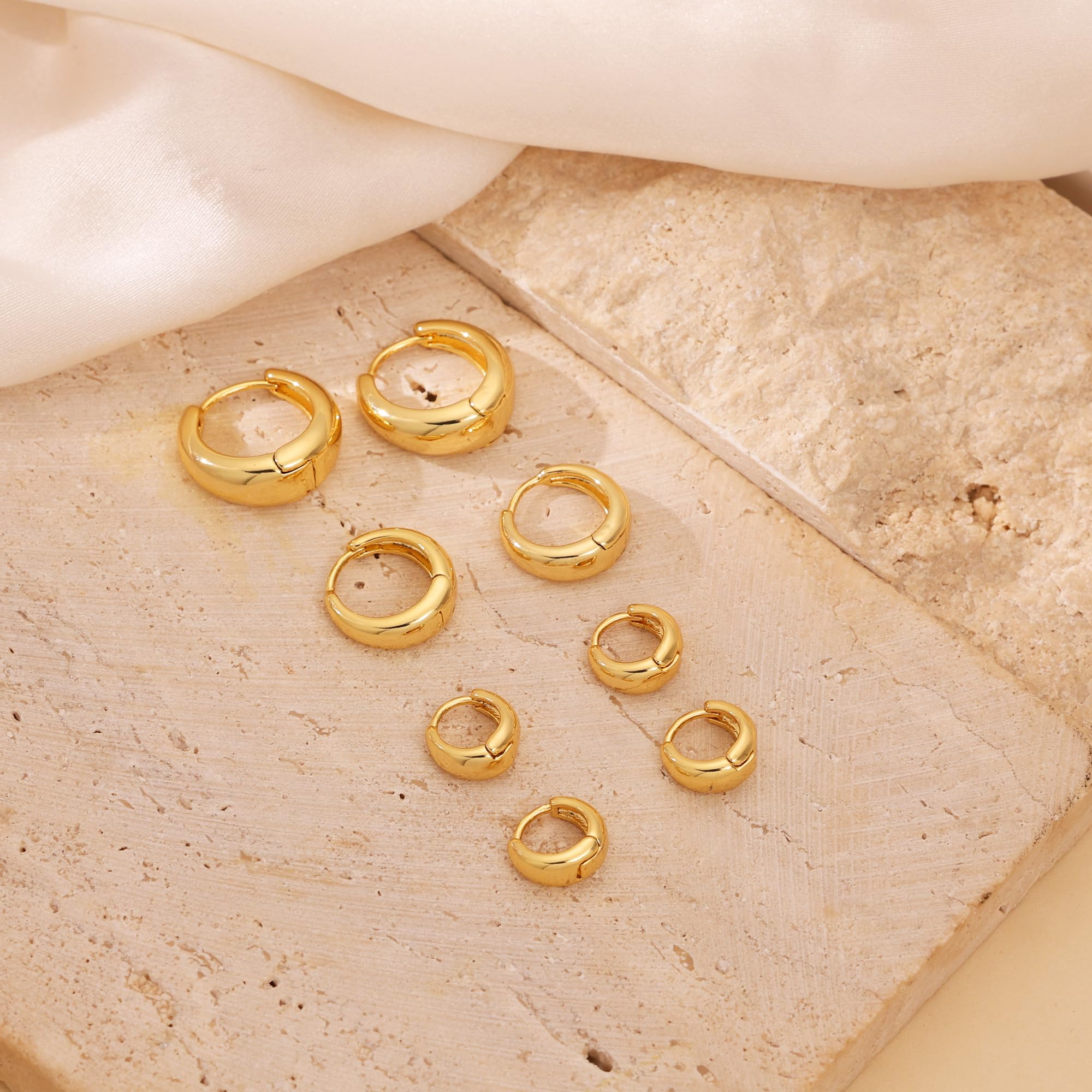 CHESKY 4 Pairs 14K Gold Filled Hoop Earrings Set for Women - Trendy Chunky Huggie Hoops, Hypoallergenic Cartilage Earrings in Gold/Silver - Perfect for Stacking, Multiple Piercings & Everyday Wear