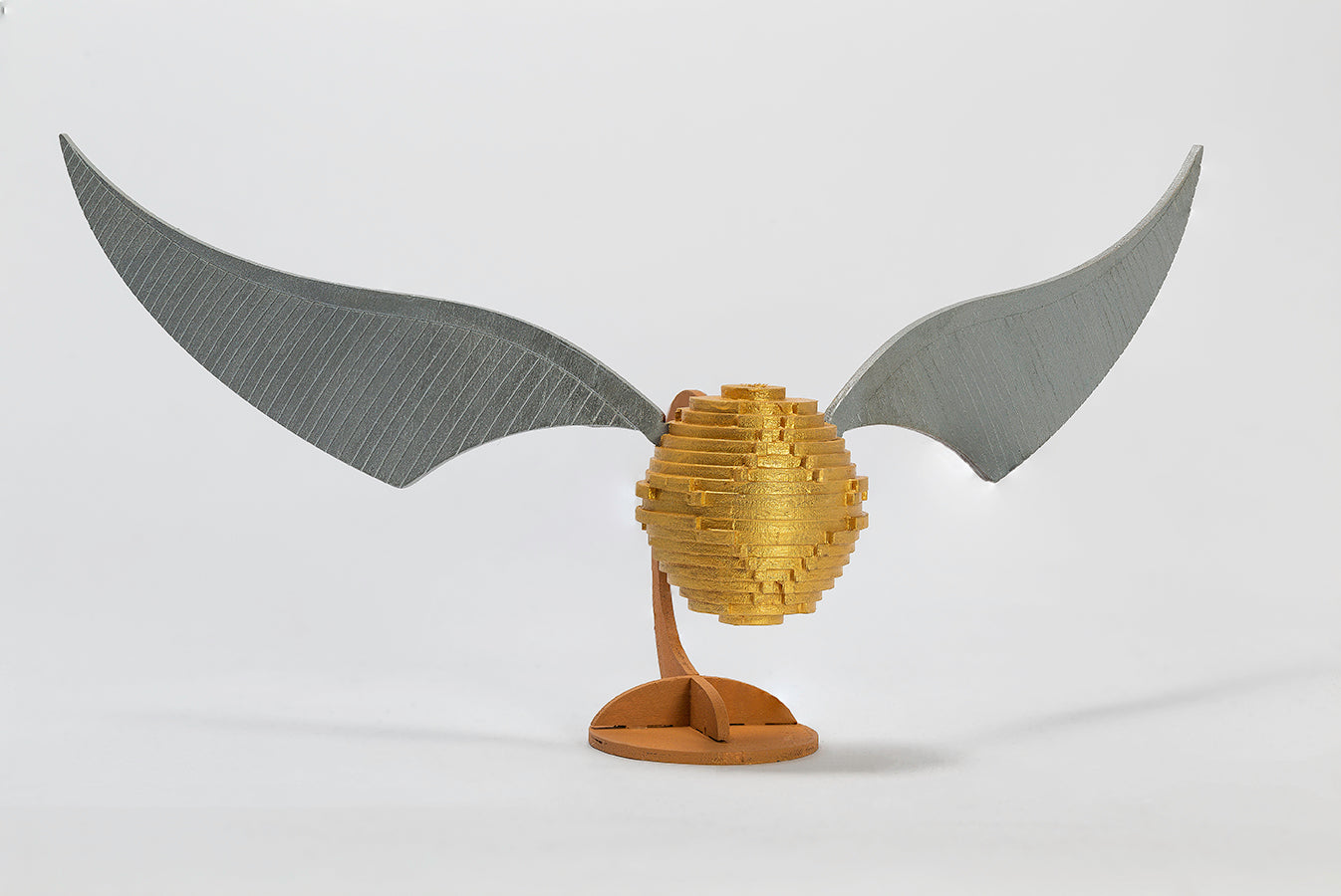 Harry Potter Golden Snitch 3D Wood Model Kit with Book - DIY Wooden Puzzle for Home Decor, Gift for Fans & Collectors - Perfect for Harry Potter Themed Parties and Room Decoration
