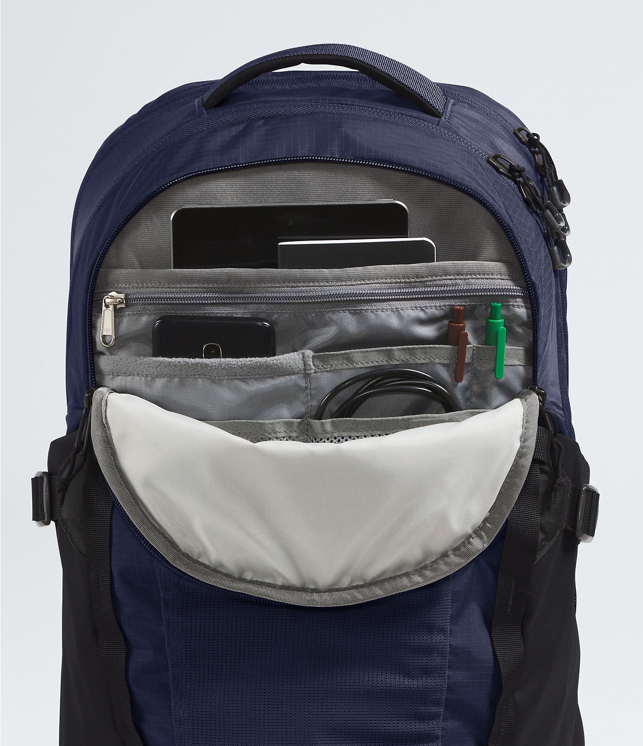 The North Face Recon Backpack - Durable Laptop Backpack for Men & Women, Water-Resistant Travel & Hiking Daypack - Perfect for Work, School & Outdoor Adventures